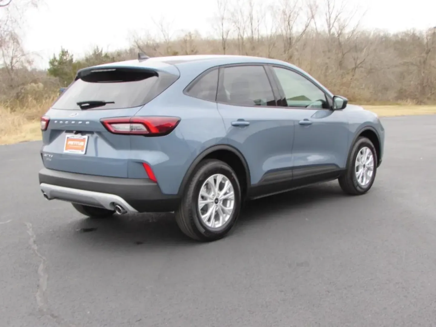 2026 /Ebony Ford Escape Active (1FMCU0GN6TU) with an 1.5L engine, 8A transmission, located at 12836 Highway 21, De Soto, MO, 63020, (636) 337-7777, 38.151867, -90.575615 - **Experience the Perfect Blend of Style and Functionality with the 2026 Ford Escape-Your Ideal SUV for Everyday Adventures!**<br /> <br /> Imagine cruising through the scenic routes of De Soto, MO, in a sleek and stylish SUV that not only turns heads but also delivers exceptional fuel efficiency and - Photo#6