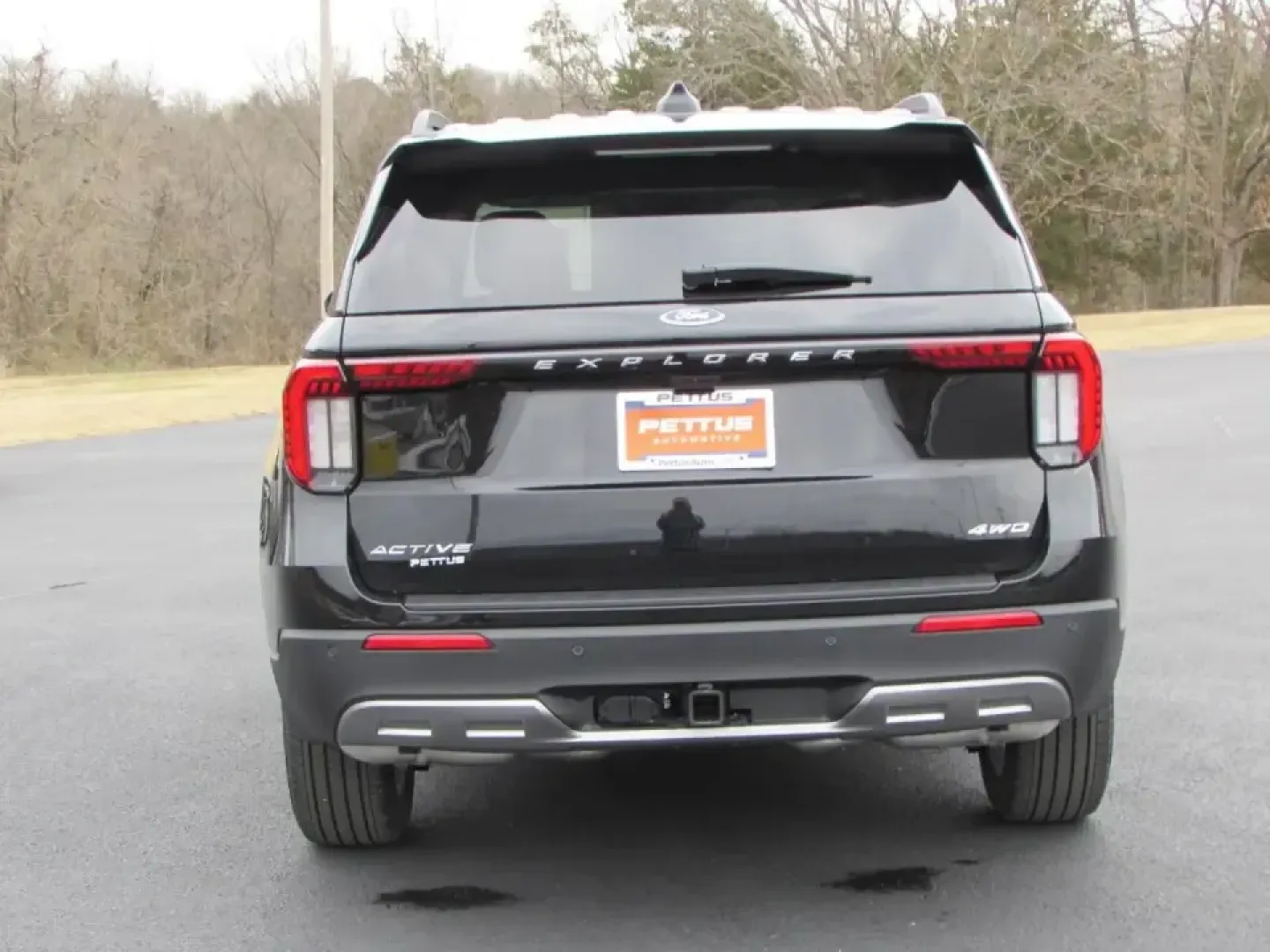 2026 Ford Explorer Active (1FMUK8DH2TG) with an 2.3L EcoBoost I-4 engine, Automatic transmission, located at 12836 Highway 21, De Soto, MO, 63020, (636) 337-7777, 38.151867, -90.575615 - Are you ready to elevate your family's adventures with the perfect blend of style, space, and capability? Look no further than this stunning 2026 Ford Explorer Active, now available at Pettus Ford De Soto. With its exceptional versatility and modern features, this SUV is ideal for growing families, - Photo#5