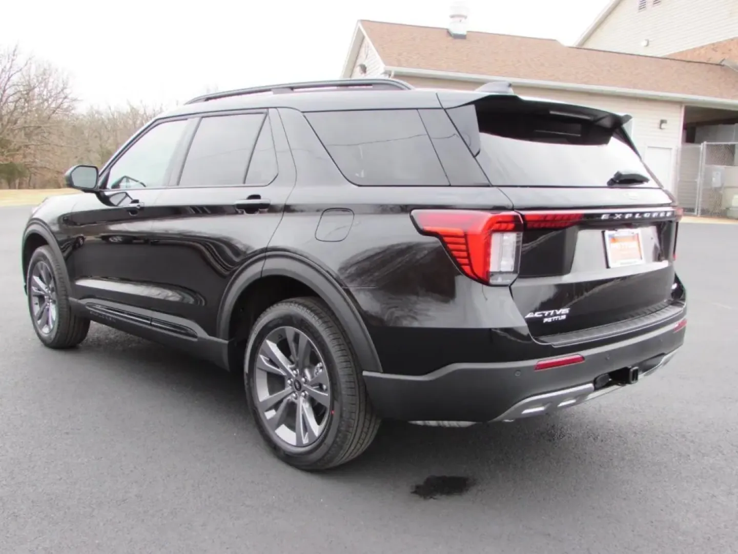 2026 Ford Explorer Active (1FMUK8DH2TG) with an 2.3L EcoBoost I-4 engine, Automatic transmission, located at 12836 Highway 21, De Soto, MO, 63020, (636) 337-7777, 38.151867, -90.575615 - Are you ready to elevate your family's adventures with the perfect blend of style, space, and capability? Look no further than this stunning 2026 Ford Explorer Active, now available at Pettus Ford De Soto. With its exceptional versatility and modern features, this SUV is ideal for growing families, - Photo#4
