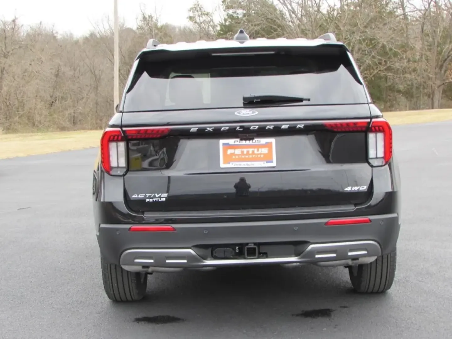 2026 Ford Explorer Active (1FMUK8DH2TG) with an 2.3L EcoBoost I-4 engine, Automatic transmission, located at 12836 Highway 21, De Soto, MO, 63020, (636) 337-7777, 38.151867, -90.575615 - Are you ready to elevate your family's adventures with the perfect blend of style, space, and capability? Look no further than this stunning 2026 Ford Explorer Active, now available at Pettus Ford De Soto. With its exceptional versatility and modern features, this SUV is ideal for growing families, - Photo#5