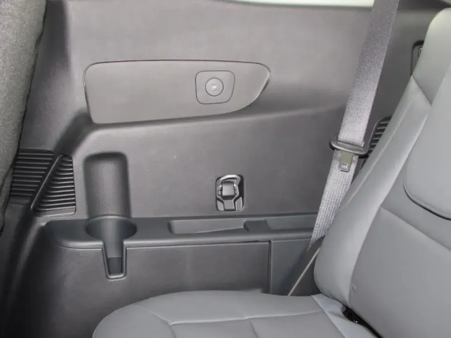 2026 Ford Explorer Active (1FMUK8DH2TG) with an 2.3L EcoBoost I-4 engine, Automatic transmission, located at 12836 Highway 21, De Soto, MO, 63020, (636) 337-7777, 38.151867, -90.575615 - Are you ready to elevate your family's adventures with the perfect blend of style, space, and capability? Look no further than this stunning 2026 Ford Explorer Active, now available at Pettus Ford De Soto. With its exceptional versatility and modern features, this SUV is ideal for growing families, - Photo#27
