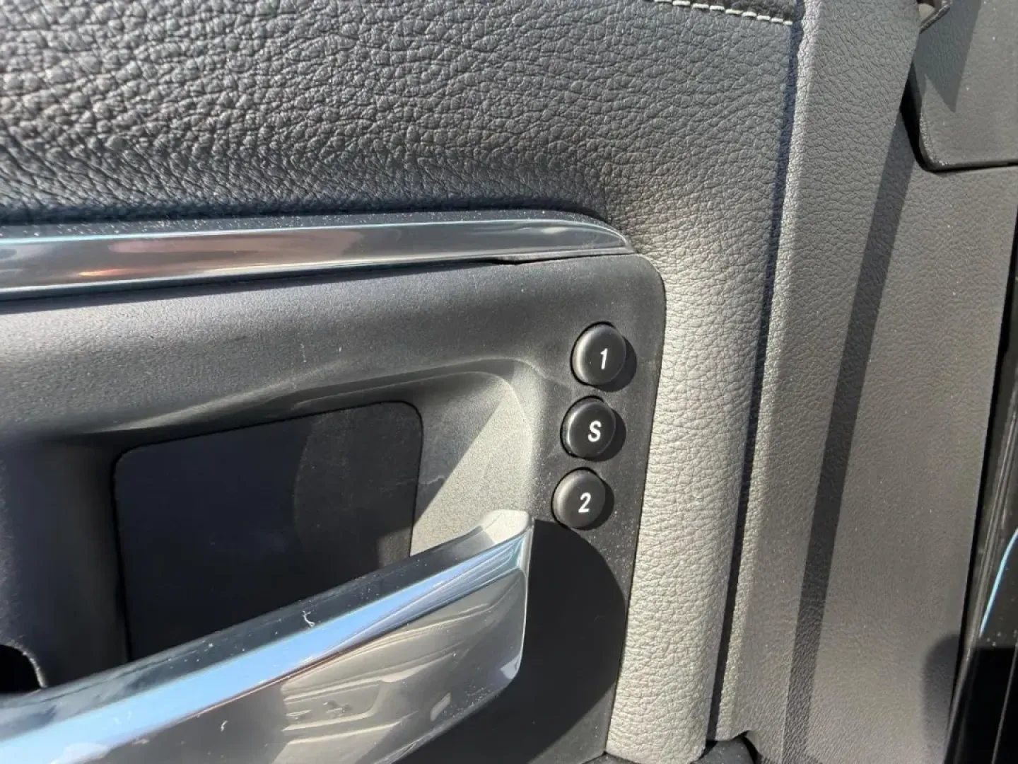 2026 /Black Leather Ram 2500 Laramie (3C63R5FL9TG) with an Straight 6 Turbocharged Diesel engine, 6A transmission, located at 970 Woodlawn Dr., Farmington, MO, 63640, (573) 431-7800, 37.825642, -90.468674 - **Unleash Your Adventurous Spirit with the 2026 Ram 2500 Laramie Perfect for Every Journey!**<br /> <br /> Are you ready to elevate your driving experience? The 2026 Ram 2500 Laramie is not just a truck; it's a lifestyle upgrade, designed for those who demand versatility and strength. Whether you'r - Photo#21