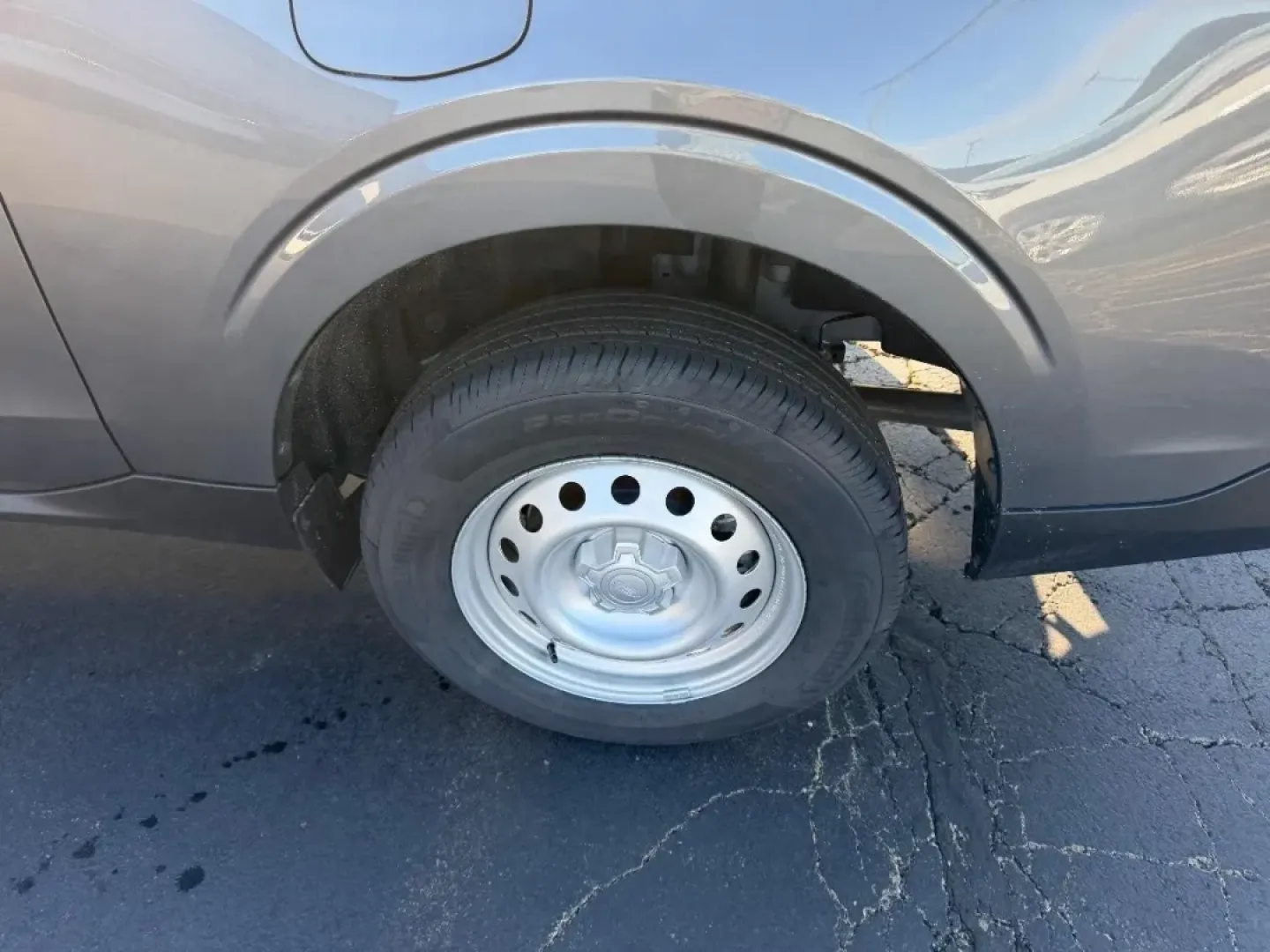 2026 /Black Onyx/Dark Slate Cloth Ford Maverick XL (3FTTW8BA0TR) with an 2.0L engine, CVT transmission, located at 141 Commercial Dr, Fredericktown, MO, 63645, (573) 783-6432, 37.570087, -90.320648 - **Unleash Your Adventures with the 2026 Ford Maverick XL at Pettus Ford Fredericktown!**<br /> <br /> If you're seeking a vehicle that seamlessly blends daily utility with weekend adventure, look no further than the 2026 Ford Maverick XL. Perfect for weekend excursions or daily commutes, this versat - Photo#5