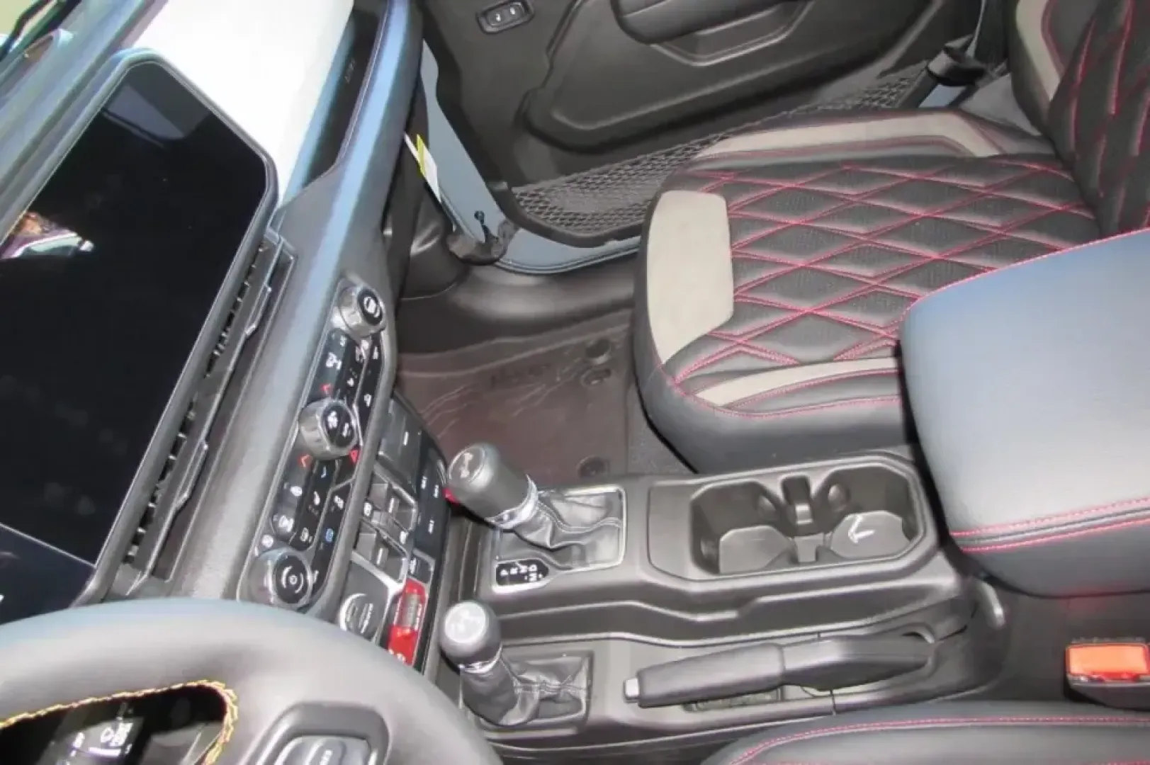 2024 /Black Jeep Wrangler Willys 4xe (1C4RJXN61RW) with an 2.0L L4 DOHC 16V HYBRID engine, Automatic transmission, located at 12830 Highway 21, De Soto, MO, 63020, (636) 337-7777, 38.153099, -90.573624 - ### Explore Boundless Adventures with the 2024 Jeep Wrangler Willys 4xe at Pettus CDJR DeSoto<br /> <br /> Are you ready to take your next adventure to new heights? The 2024 Jeep Wrangler Willys 4xe is not just an SUV; it's a lifestyle vehicle designed for those who crave exploration, whether it's t - Photo#23