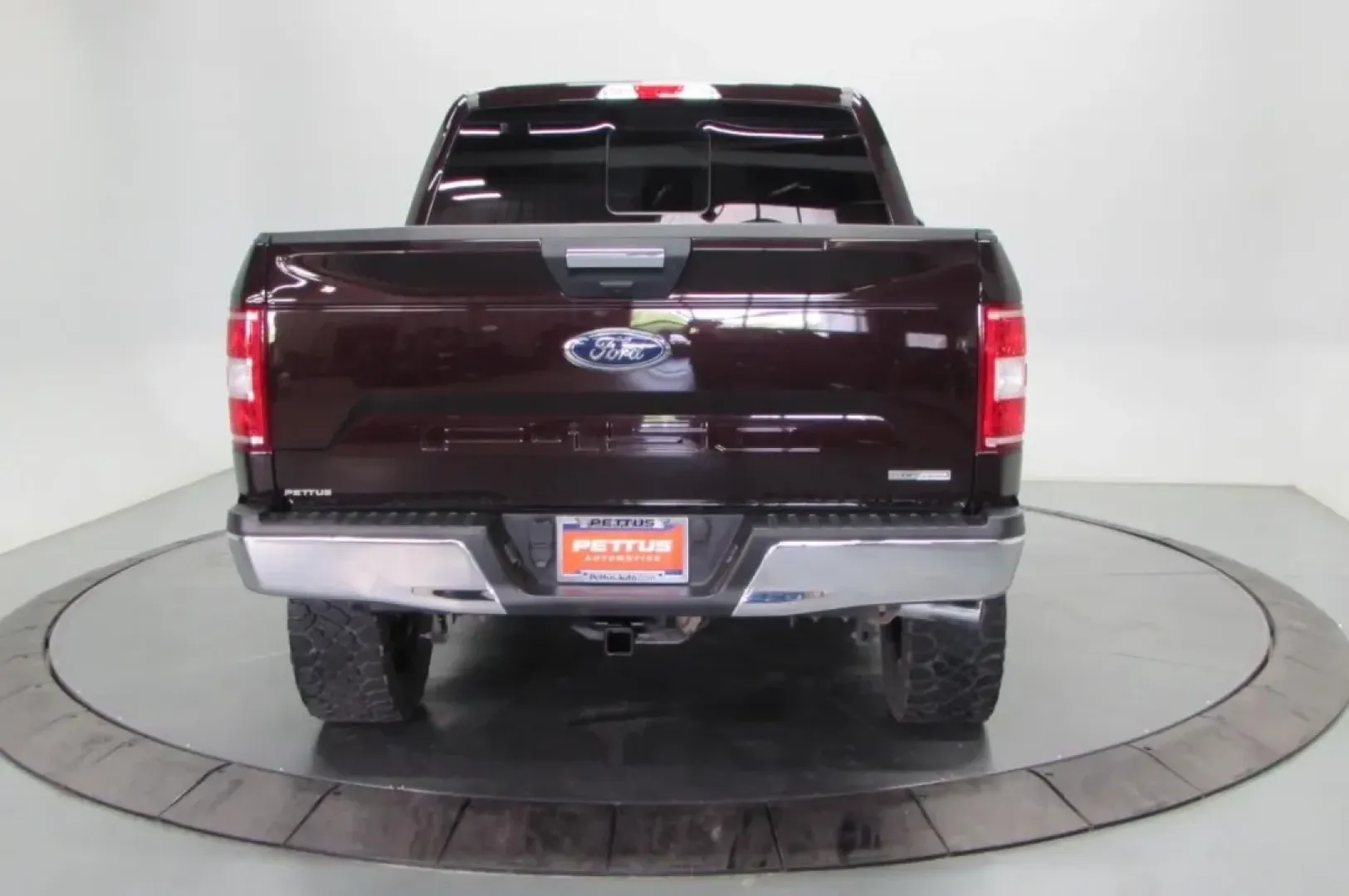 2020 /Medium Earth Gray Cloth Ford F-150 XLT (1FTEW1E55LK) with an Other engine, located at 12836 Highway 21, De Soto, MO, 63020, (636) 337-7777, 38.151867, -90.575615 - Discover the ultimate blend of power, versatility, and comfort with the 2020 Ford F-150, available now at Pettus Ford De Soto. Whether you're navigating the daily grind or embarking on weekend adventures, this truck is designed to elevate your lifestyle. With robust capabilities and a spacious inter - Photo#6