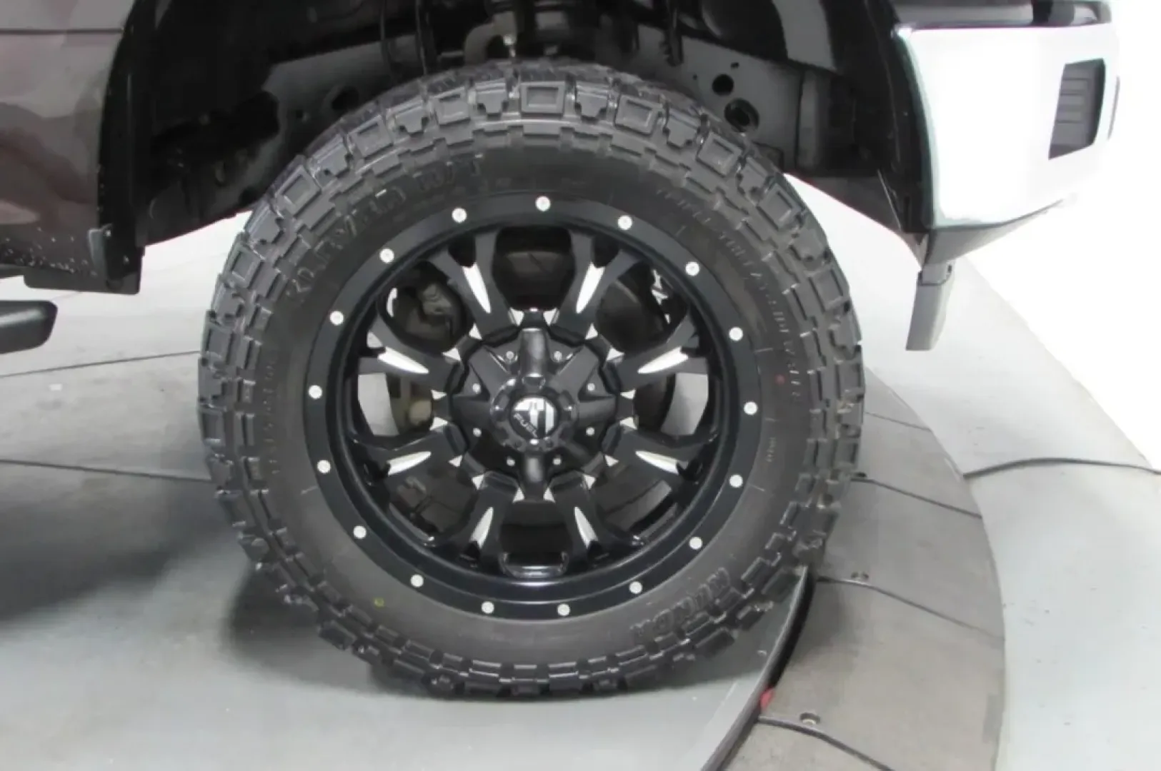 2020 /Medium Earth Gray Cloth Ford F-150 XLT (1FTEW1E55LK) with an Other engine, located at 12836 Highway 21, De Soto, MO, 63020, (636) 337-7777, 38.151867, -90.575615 - Discover the ultimate blend of power, versatility, and comfort with the 2020 Ford F-150, available now at Pettus Ford De Soto. Whether you're navigating the daily grind or embarking on weekend adventures, this truck is designed to elevate your lifestyle. With robust capabilities and a spacious inter - Photo#9