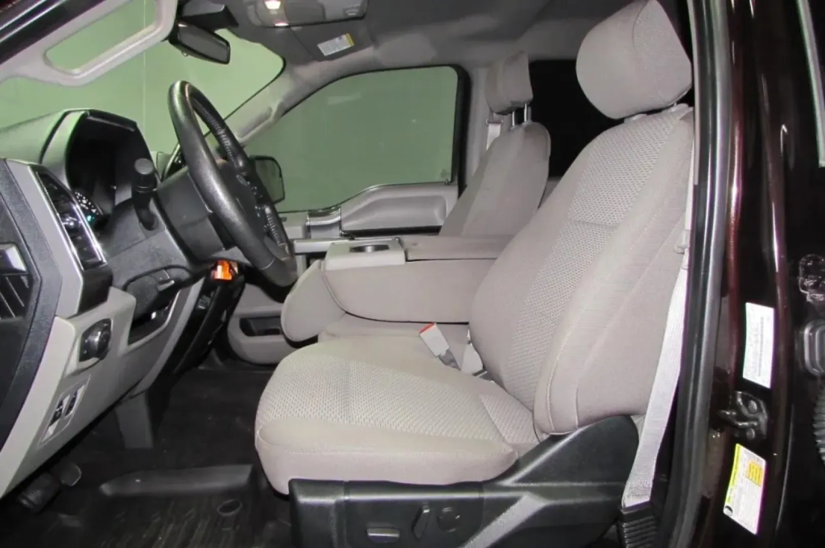 2020 /Medium Earth Gray Cloth Ford F-150 XLT (1FTEW1E55LK) with an Other engine, located at 12836 Highway 21, De Soto, MO, 63020, (636) 337-7777, 38.151867, -90.575615 - Discover the ultimate blend of power, versatility, and comfort with the 2020 Ford F-150, available now at Pettus Ford De Soto. Whether you're navigating the daily grind or embarking on weekend adventures, this truck is designed to elevate your lifestyle. With robust capabilities and a spacious inter - Photo#25