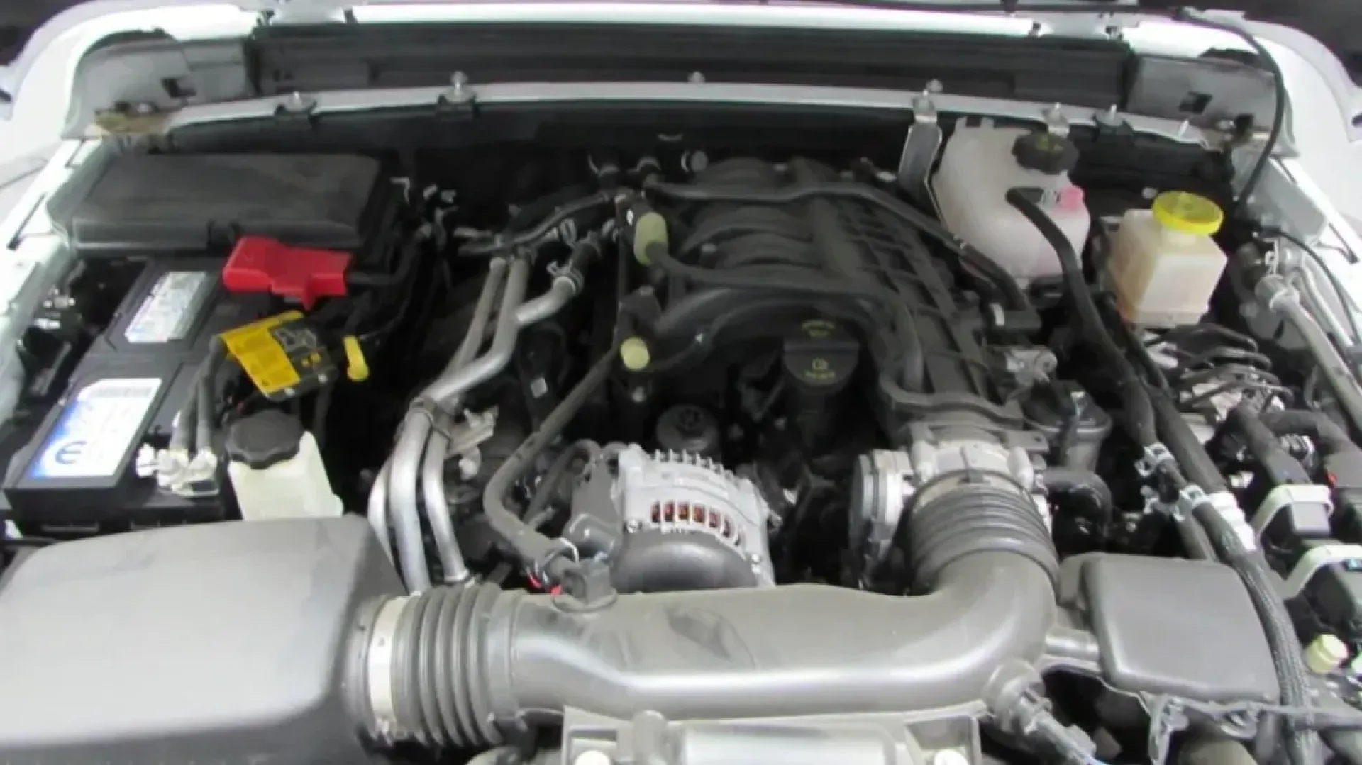 2023 /Black Leather Jeep Gladiator Rubicon (1C6JJTBG3PL) with an Other engine, located at 12830 Highway 21, De Soto, MO, 63020, (636) 337-7777, 38.153099, -90.573624 - **Adventure Awaits with the 2023 Jeep Gladiator Rubicon at Pettus CDJR DeSoto!**<br /> <br /> Are you ready to elevate your outdoor adventures and daily commutes? The 2023 Jeep Gladiator Rubicon is not just a truck; it's a lifestyle vehicle crafted to tackle rugged terrains and navigate city streets - Photo#7