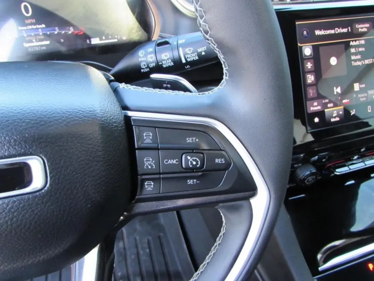 2023 /Black Jeep Grand Cherokee Altitude (1C4RJHAGXPC) with an 3.6L V6 DOHC 24V engine, 8A transmission, located at 12830 Highway 21, De Soto, MO, 63020, (636) 337-7777, 38.153099, -90.573624 - **Experience Adventure in Style: 2023 Jeep Grand Cherokee at Pettus CDJR DeSoto**<br /> <br /> Are you ready to elevate your lifestyle with the perfect blend of adventure and comfort? The 2023 Jeep Grand Cherokee is your gateway to unforgettable weekend getaways and daily adventures. Whether you're - Photo#16