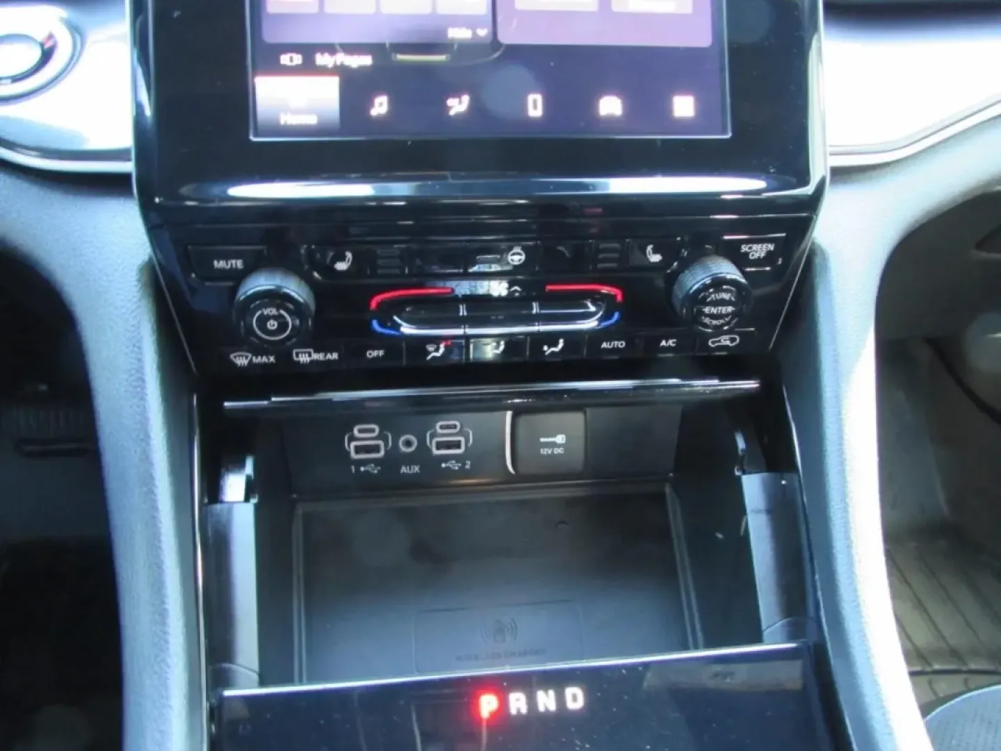 2023 /Black Jeep Grand Cherokee Altitude (1C4RJHAGXPC) with an 3.6L V6 DOHC 24V engine, 8A transmission, located at 12830 Highway 21, De Soto, MO, 63020, (636) 337-7777, 38.153099, -90.573624 - **Experience Adventure in Style: 2023 Jeep Grand Cherokee at Pettus CDJR DeSoto**<br /> <br /> Are you ready to elevate your lifestyle with the perfect blend of adventure and comfort? The 2023 Jeep Grand Cherokee is your gateway to unforgettable weekend getaways and daily adventures. Whether you're - Photo#21