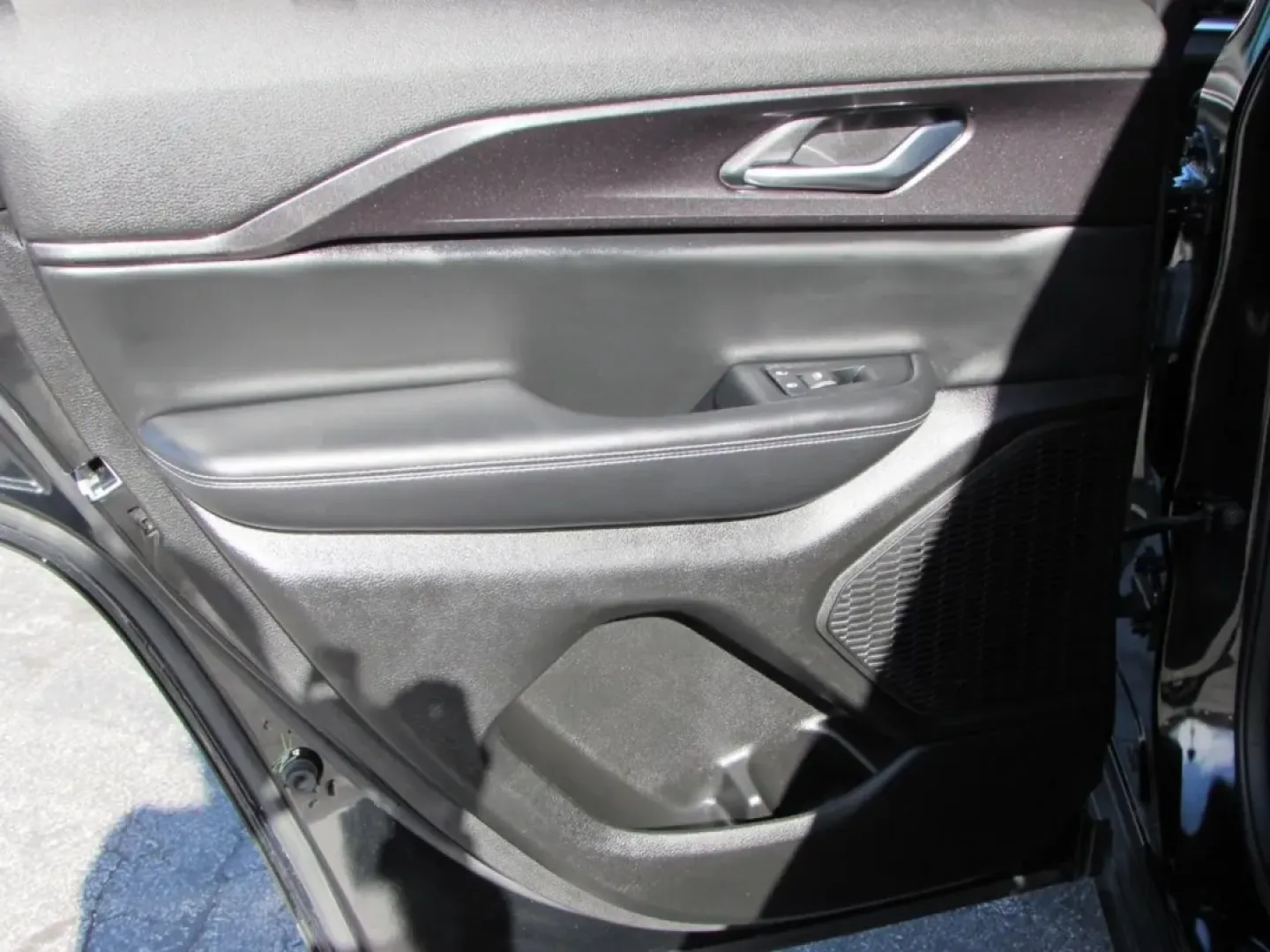 2023 /Black Jeep Grand Cherokee Altitude (1C4RJHAGXPC) with an 3.6L V6 DOHC 24V engine, 8A transmission, located at 12830 Highway 21, De Soto, MO, 63020, (636) 337-7777, 38.153099, -90.573624 - **Experience Adventure in Style: 2023 Jeep Grand Cherokee at Pettus CDJR DeSoto**<br /> <br /> Are you ready to elevate your lifestyle with the perfect blend of adventure and comfort? The 2023 Jeep Grand Cherokee is your gateway to unforgettable weekend getaways and daily adventures. Whether you're - Photo#24