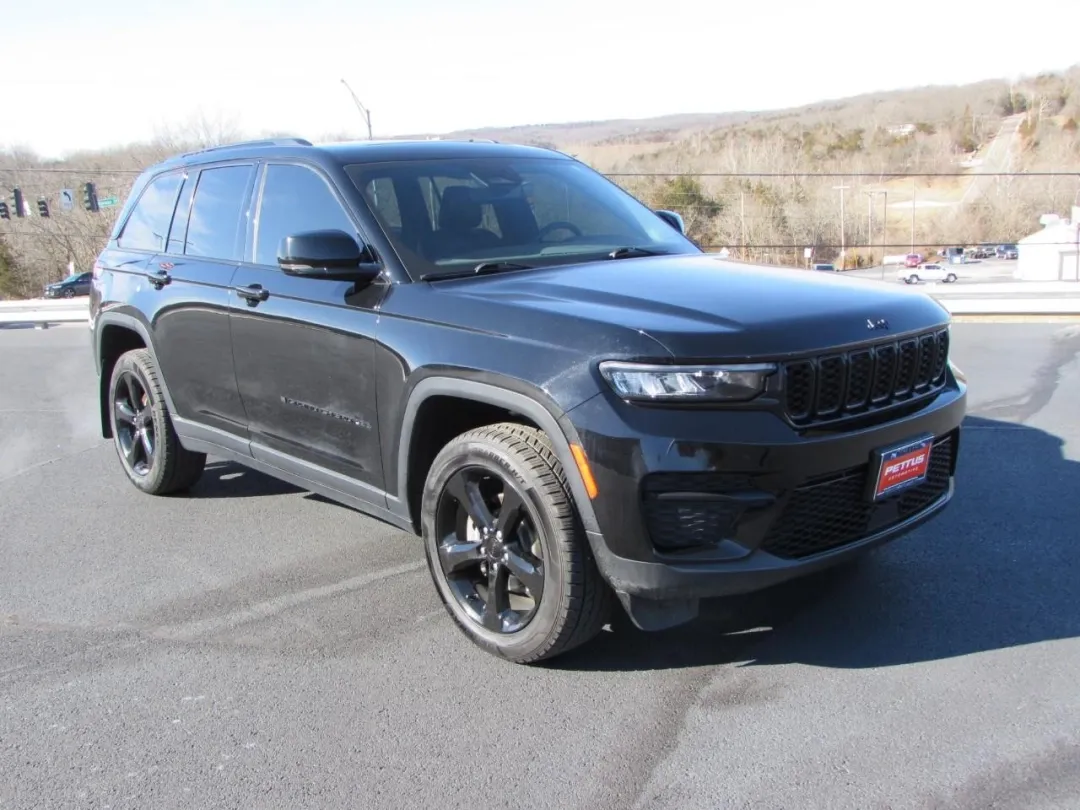 2023 Jeep Grand Cherokee 