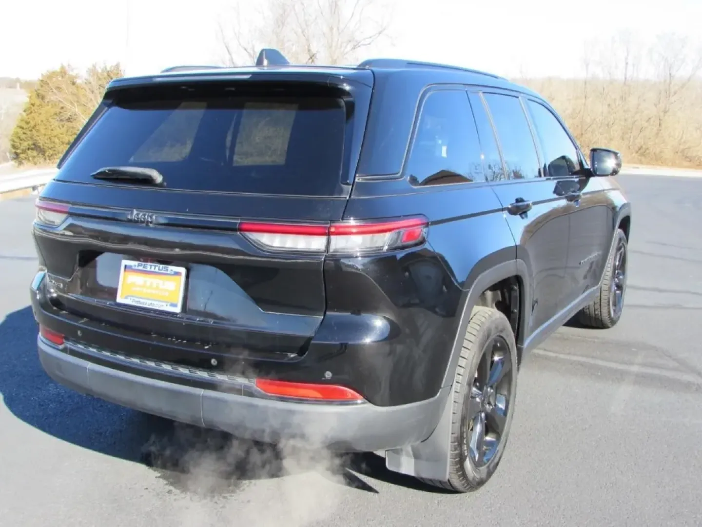 2023 /Black Jeep Grand Cherokee Altitude (1C4RJHAGXPC) with an 3.6L V6 DOHC 24V engine, 8A transmission, located at 12830 Highway 21, De Soto, MO, 63020, (636) 337-7777, 38.153099, -90.573624 - **Experience Adventure in Style: 2023 Jeep Grand Cherokee at Pettus CDJR DeSoto**<br /> <br /> Are you ready to elevate your lifestyle with the perfect blend of adventure and comfort? The 2023 Jeep Grand Cherokee is your gateway to unforgettable weekend getaways and daily adventures. Whether you're - Photo#6