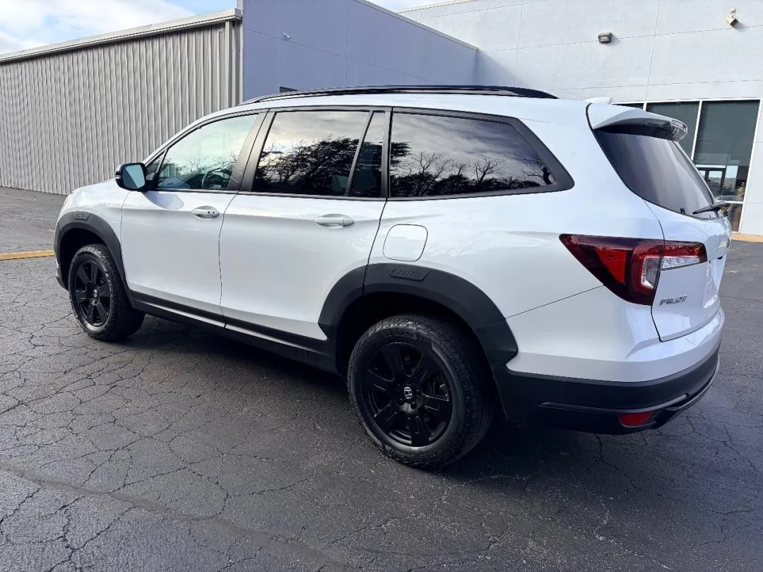 photo of 2022 Honda Pilot TrailSport