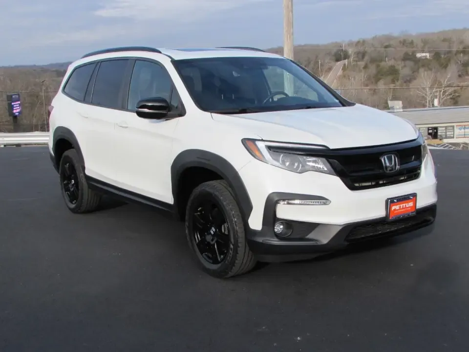 photo of 2022 Honda Pilot TrailSport