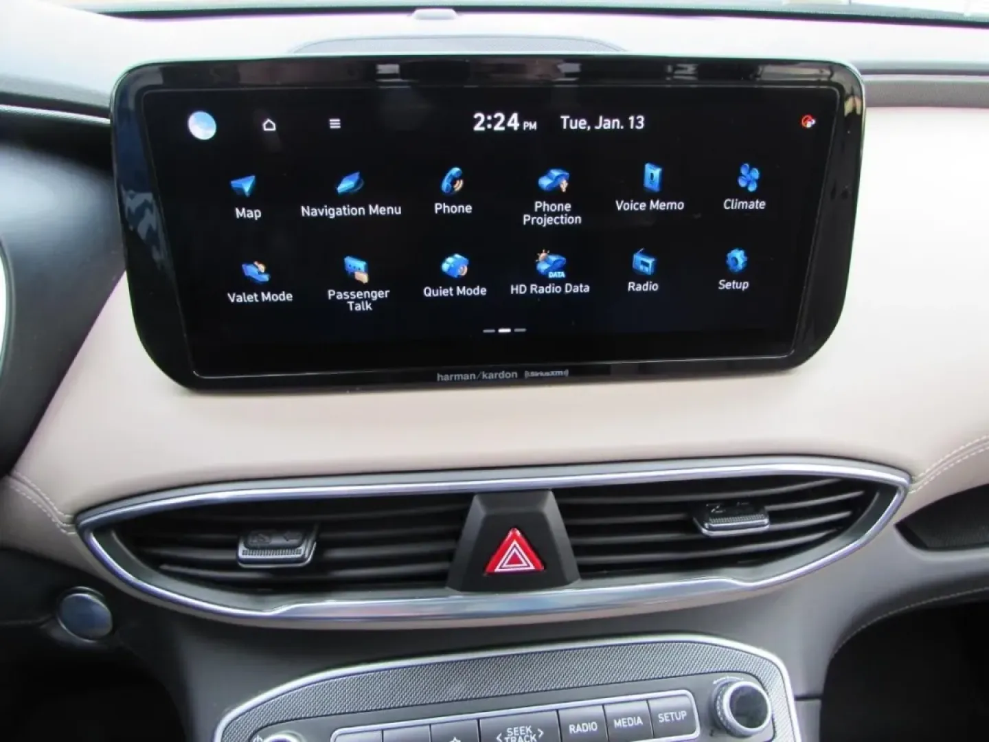 2023 /Beige Hyundai Santa Fe SEL (5NMS3DAJXPH) with an Other engine, Automatic transmission, located at 12830 Highway 21, De Soto, MO, 63020, (636) 337-7777, 38.153099, -90.573624 - **Adventure Awaits: Explore the 2023 Hyundai Santa Fe at Pettus CDJR DeSoto!**<br /> <br /> Are you ready to rev up your lifestyle? Whether you're planning a weekend getaway or tackling daily commutes, the 2023 Hyundai Santa Fe is your perfect companion for every journey. With its spacious interior - Photo#20