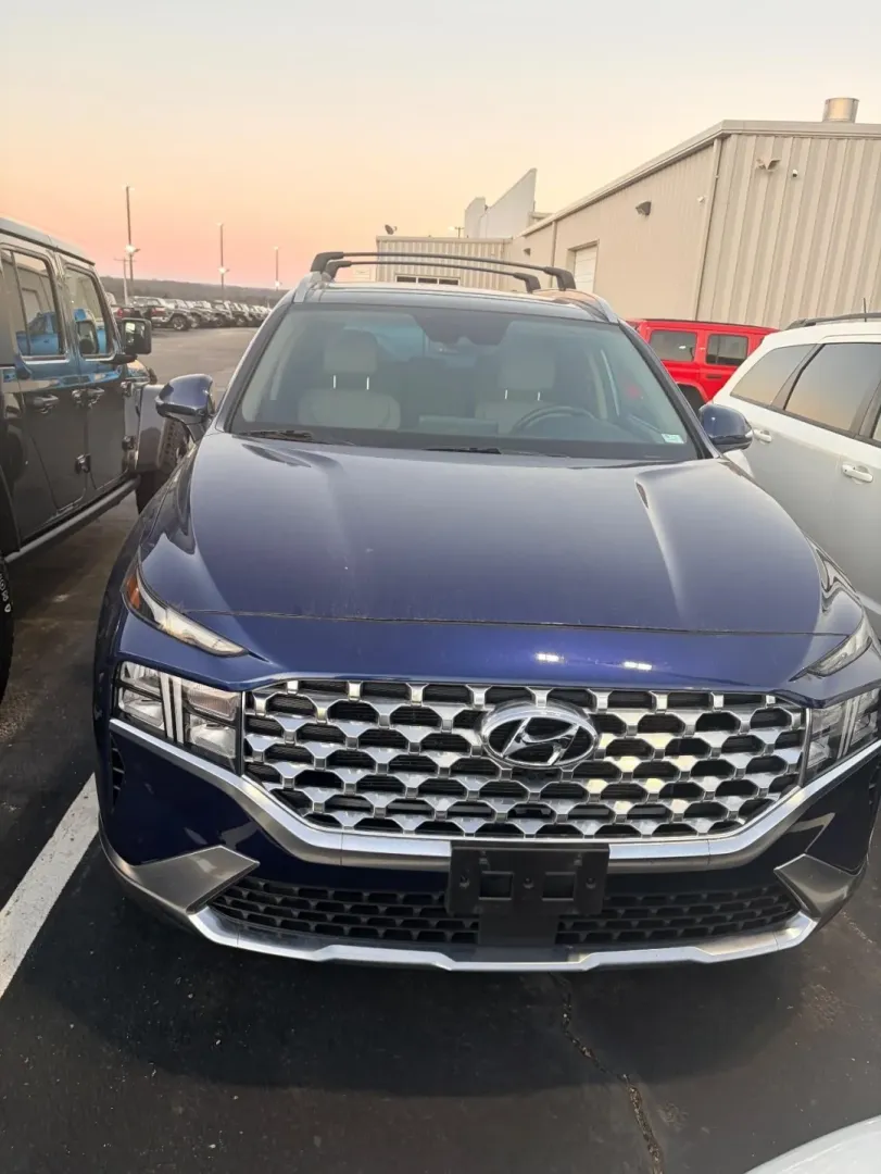 2023 /Beige Hyundai Santa Fe SEL (5NMS3DAJXPH) with an Other engine, Automatic transmission, located at 12830 Highway 21, De Soto, MO, 63020, (636) 337-7777, 38.153099, -90.573624 - **Adventure Awaits: Explore the 2023 Hyundai Santa Fe at Pettus CDJR DeSoto!**<br /> <br /> Are you ready to rev up your lifestyle? Whether you're planning a weekend getaway or tackling daily commutes, the 2023 Hyundai Santa Fe is your perfect companion for every journey. With its spacious interior - Photo#2