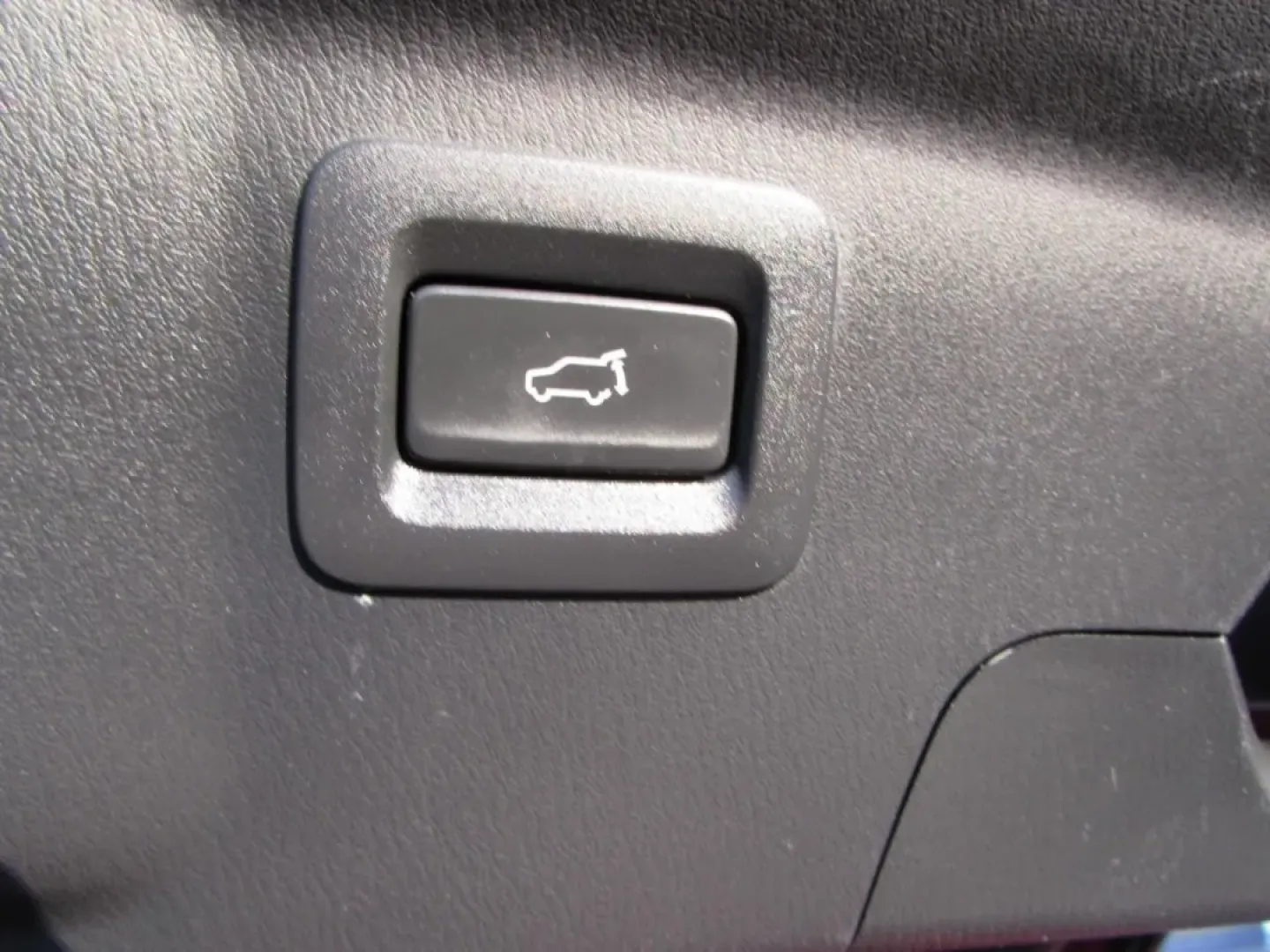 2023 /Sand Leather Mazda CX-9 Touring (JM3TCBCY1P0) with an 2.5L SKYACTIV-G 4-Cylinder Turbo engine, Automatic transmission, located at 12830 Highway 21, De Soto, MO, 63020, (636) 337-7777, 38.153099, -90.573624 - **Adventure Awaits with the 2023 Mazda CX-9 Your Ideal Family SUV!**<br /> <br /> Are you ready to elevate your family outings and weekend adventures? Look no further than the stunning 2023 Mazda CX-9, now available at Pettus CDJR DeSoto. This pre-owned SUV combines style, performance, and practica - Photo#29