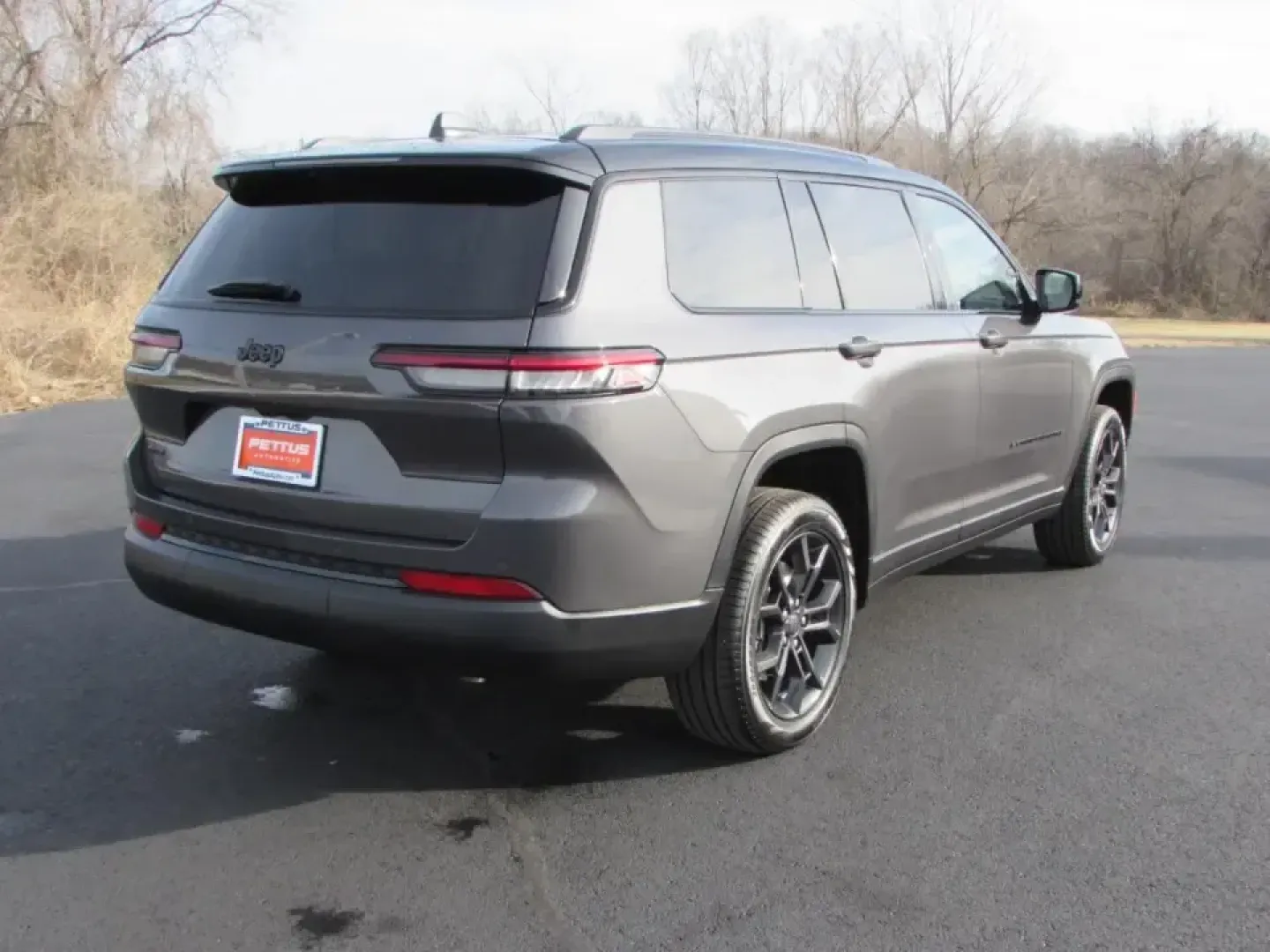 2025 /Global Black Jeep Grand Cherokee Limited (1C4RJKBG3S8) with an 3.6L V6 DOHC 24V engine, 8A transmission, located at 12830 Highway 21, De Soto, MO, 63020, (636) 337-7777, 38.153099, -90.573624 - Experience the open road like never before with the stunning 2025 Jeep Grand Cherokee Limited, now available at Pettus CDJR DeSoto in De Soto, MO! Whether you're tackling the daily commute, heading out on a weekend adventure, or shuttling the kids to school, this versatile SUV is designed for those - Photo#36