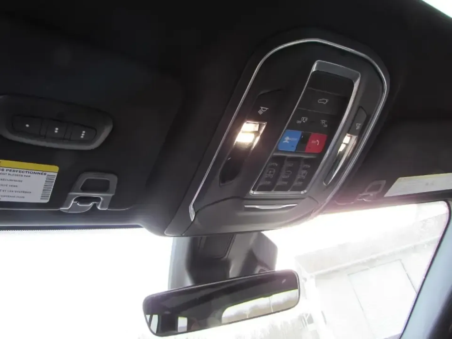 2025 /Global Black Jeep Grand Cherokee Limited (1C4RJKBG3S8) with an 3.6L V6 DOHC 24V engine, 8A transmission, located at 12830 Highway 21, De Soto, MO, 63020, (636) 337-7777, 38.153099, -90.573624 - Experience the open road like never before with the stunning 2025 Jeep Grand Cherokee Limited, now available at Pettus CDJR DeSoto in De Soto, MO! Whether you're tackling the daily commute, heading out on a weekend adventure, or shuttling the kids to school, this versatile SUV is designed for those - Photo#48