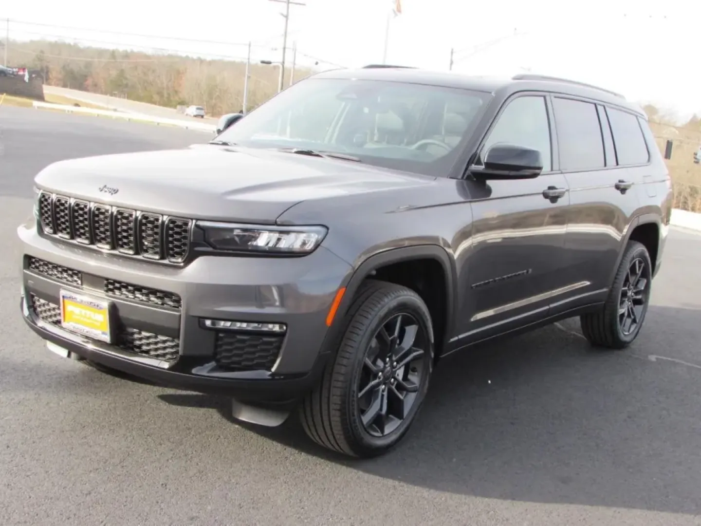 2025 /Global Black Jeep Grand Cherokee Limited (1C4RJKBG3S8) with an Other engine, located at 12830 Highway 21, De Soto, MO, 63020, (636) 337-7777, 38.153099, -90.573624 - Experience the open road like never before with the stunning 2025 Jeep Grand Cherokee Limited, now available at Pettus CDJR DeSoto in De Soto, MO! Whether you're tackling the daily commute, heading out on a weekend adventure, or shuttling the kids to school, this versatile SUV is designed for those - Photo#32