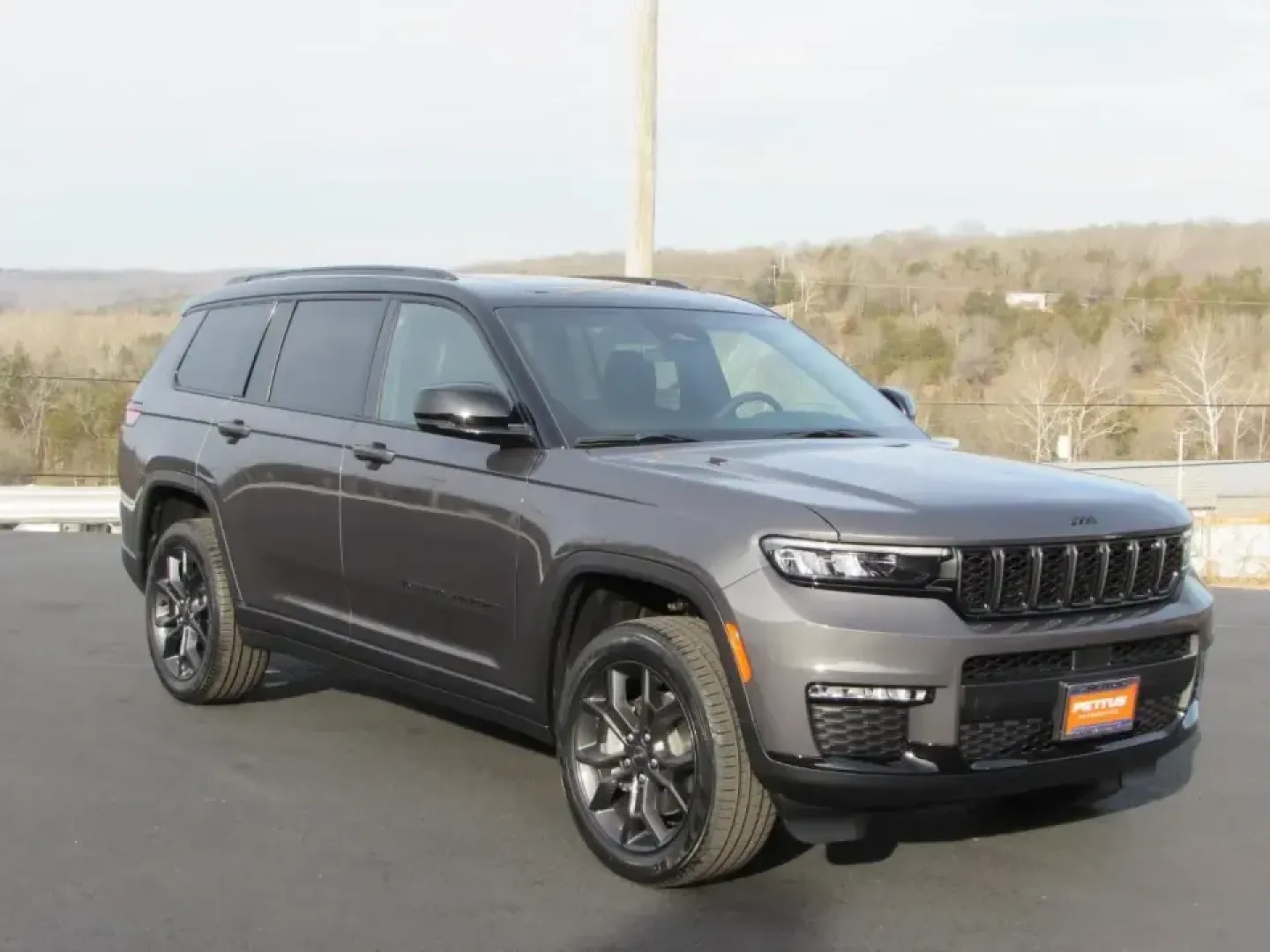 2025 /Global Black Jeep Grand Cherokee Limited (1C4RJKBG3S8) with an 3.6L V6 DOHC 24V engine, 8A transmission, located at 12830 Highway 21, De Soto, MO, 63020, (636) 337-7777, 38.153099, -90.573624 - Experience the open road like never before with the stunning 2025 Jeep Grand Cherokee Limited, now available at Pettus CDJR DeSoto in De Soto, MO! Whether you're tackling the daily commute, heading out on a weekend adventure, or shuttling the kids to school, this versatile SUV is designed for those - Photo#30