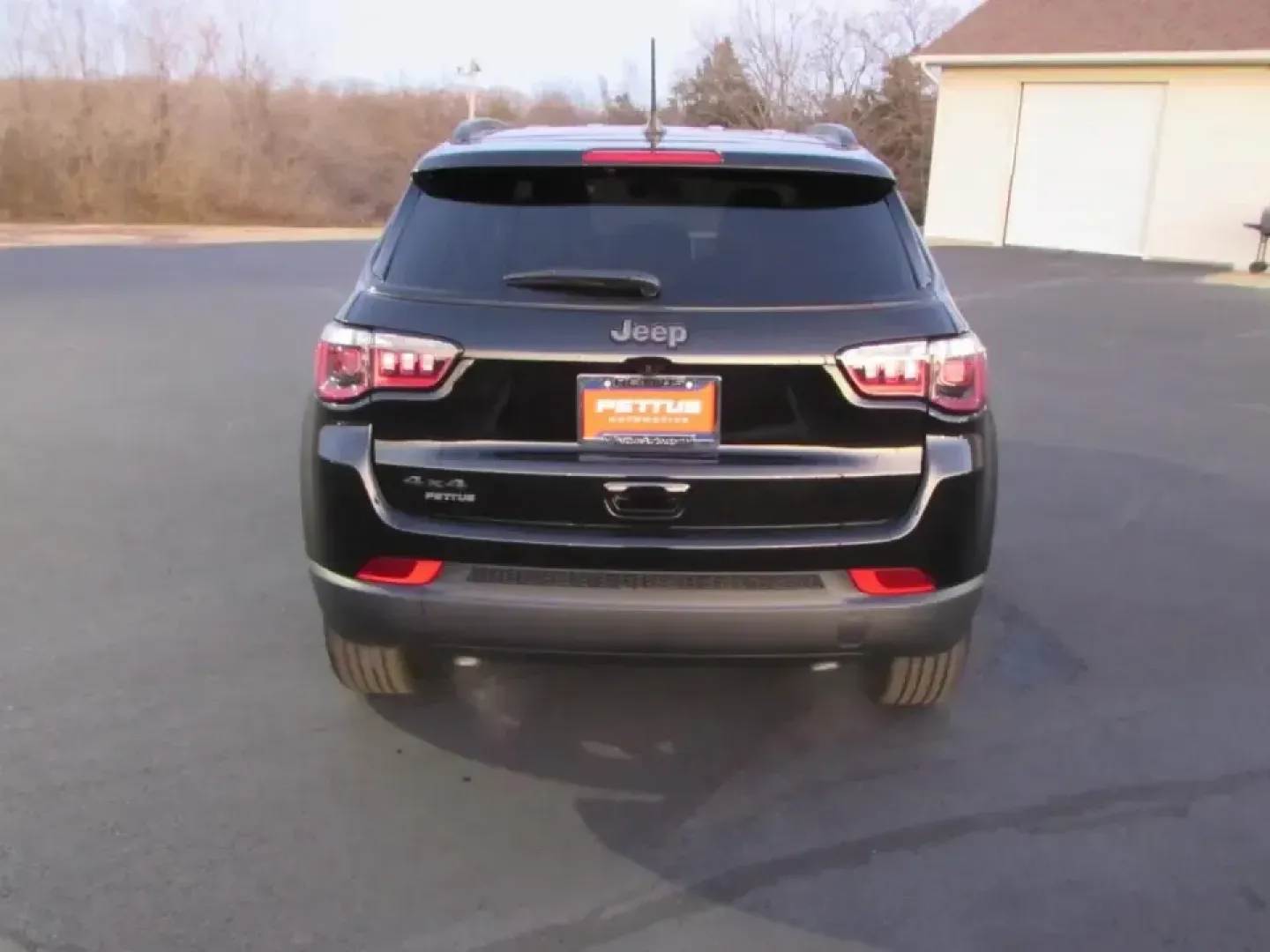 2026 /Black Jeep Compass Latitude (3C4NJDBNXTT) with an 2.0L L4 DOHC 16V TURBO engine, located at 12830 Highway 21, De Soto, MO, 63020, (636) 337-7777, 38.153099, -90.573624 - **Adventure Awaits with the 2026 Jeep Compass at Pettus CDJR DeSoto!**<br /> <br /> Are you ready to elevate your outdoor adventures or daily commutes? The 2026 Jeep Compass, available now at Pettus CDJR DeSoto, is designed for those who crave versatility, comfort, and style. With its robust four-wh - Photo#5