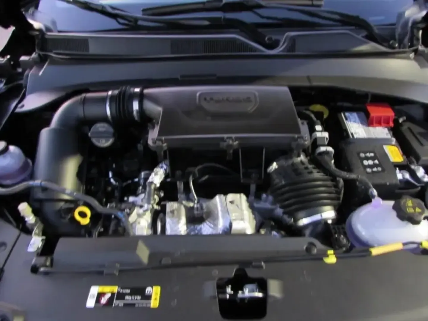2026 /Black Jeep Compass Latitude (3C4NJDBNXTT) with an 2.0L L4 DOHC 16V TURBO engine, located at 12830 Highway 21, De Soto, MO, 63020, (636) 337-7777, 38.153099, -90.573624 - **Adventure Awaits with the 2026 Jeep Compass at Pettus CDJR DeSoto!**<br /> <br /> Are you ready to elevate your outdoor adventures or daily commutes? The 2026 Jeep Compass, available now at Pettus CDJR DeSoto, is designed for those who crave versatility, comfort, and style. With its robust four-wh - Photo#8