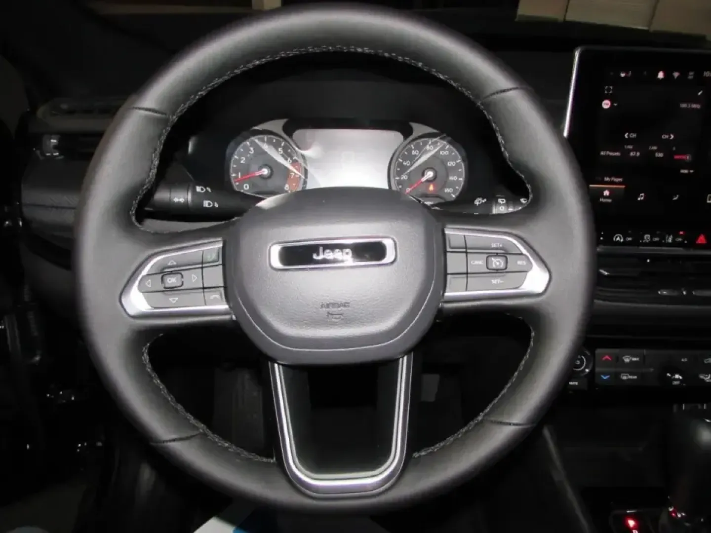 2026 /Black Jeep Compass Latitude (3C4NJDBNXTT) with an 2.0L L4 DOHC 16V TURBO engine, located at 12830 Highway 21, De Soto, MO, 63020, (636) 337-7777, 38.153099, -90.573624 - **Adventure Awaits with the 2026 Jeep Compass at Pettus CDJR DeSoto!**<br /> <br /> Are you ready to elevate your outdoor adventures or daily commutes? The 2026 Jeep Compass, available now at Pettus CDJR DeSoto, is designed for those who crave versatility, comfort, and style. With its robust four-wh - Photo#14