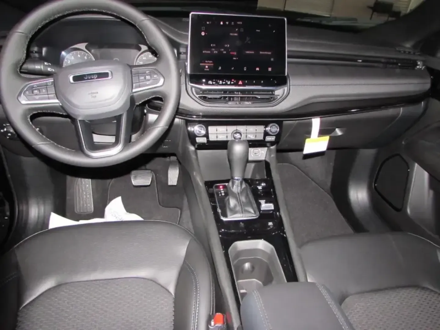 2026 /Black Jeep Compass Latitude (3C4NJDBNXTT) with an 2.0L L4 DOHC 16V TURBO engine, located at 12830 Highway 21, De Soto, MO, 63020, (636) 337-7777, 38.153099, -90.573624 - **Adventure Awaits with the 2026 Jeep Compass at Pettus CDJR DeSoto!**<br /> <br /> Are you ready to elevate your outdoor adventures or daily commutes? The 2026 Jeep Compass, available now at Pettus CDJR DeSoto, is designed for those who crave versatility, comfort, and style. With its robust four-wh - Photo#22