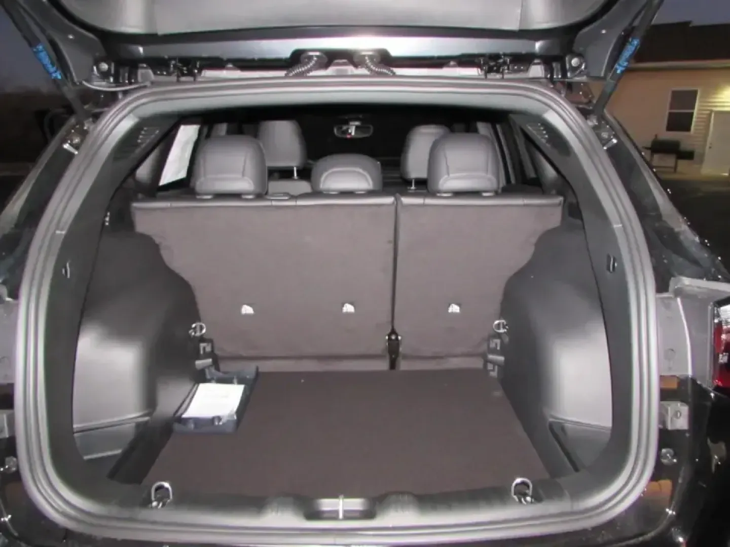 2026 /Black Jeep Compass Latitude (3C4NJDBNXTT) with an 2.0L L4 DOHC 16V TURBO engine, located at 12830 Highway 21, De Soto, MO, 63020, (636) 337-7777, 38.153099, -90.573624 - **Adventure Awaits with the 2026 Jeep Compass at Pettus CDJR DeSoto!**<br /> <br /> Are you ready to elevate your outdoor adventures or daily commutes? The 2026 Jeep Compass, available now at Pettus CDJR DeSoto, is designed for those who crave versatility, comfort, and style. With its robust four-wh - Photo#26