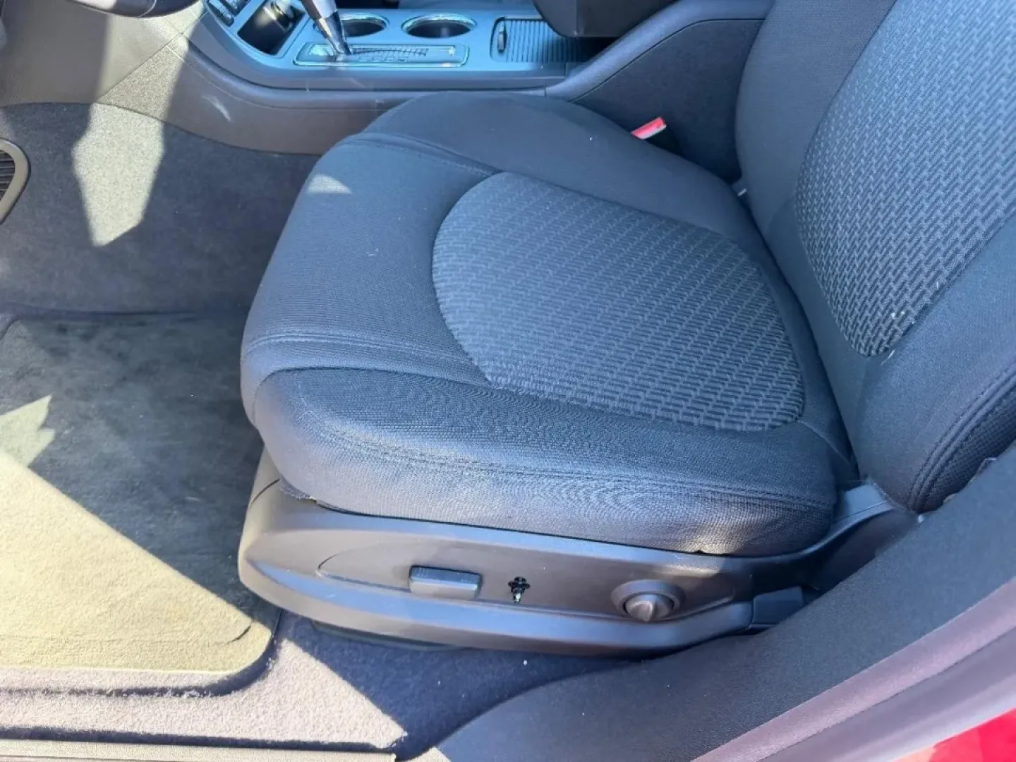 2012 /Ebony Cloth Chevrolet Traverse LT 1LT (1GNKRGED8CJ) with an 3.6L SIDI V6 engine, Automatic transmission, located at 970 Woodlawn Dr., Farmington, MO, 63640, (573) 431-7800, 37.825642, -90.468674 - Discover the perfect blend of style, space, and comfort with the 2012 Chevrolet Traverse LT 1LT, available now at Pettus CDJR Farmington. Nestled in the heart of Farmington, MO, our dealership is your trusted destination for quality used vehicles. Whether you're a growing family seeking a reliable S - Photo#20