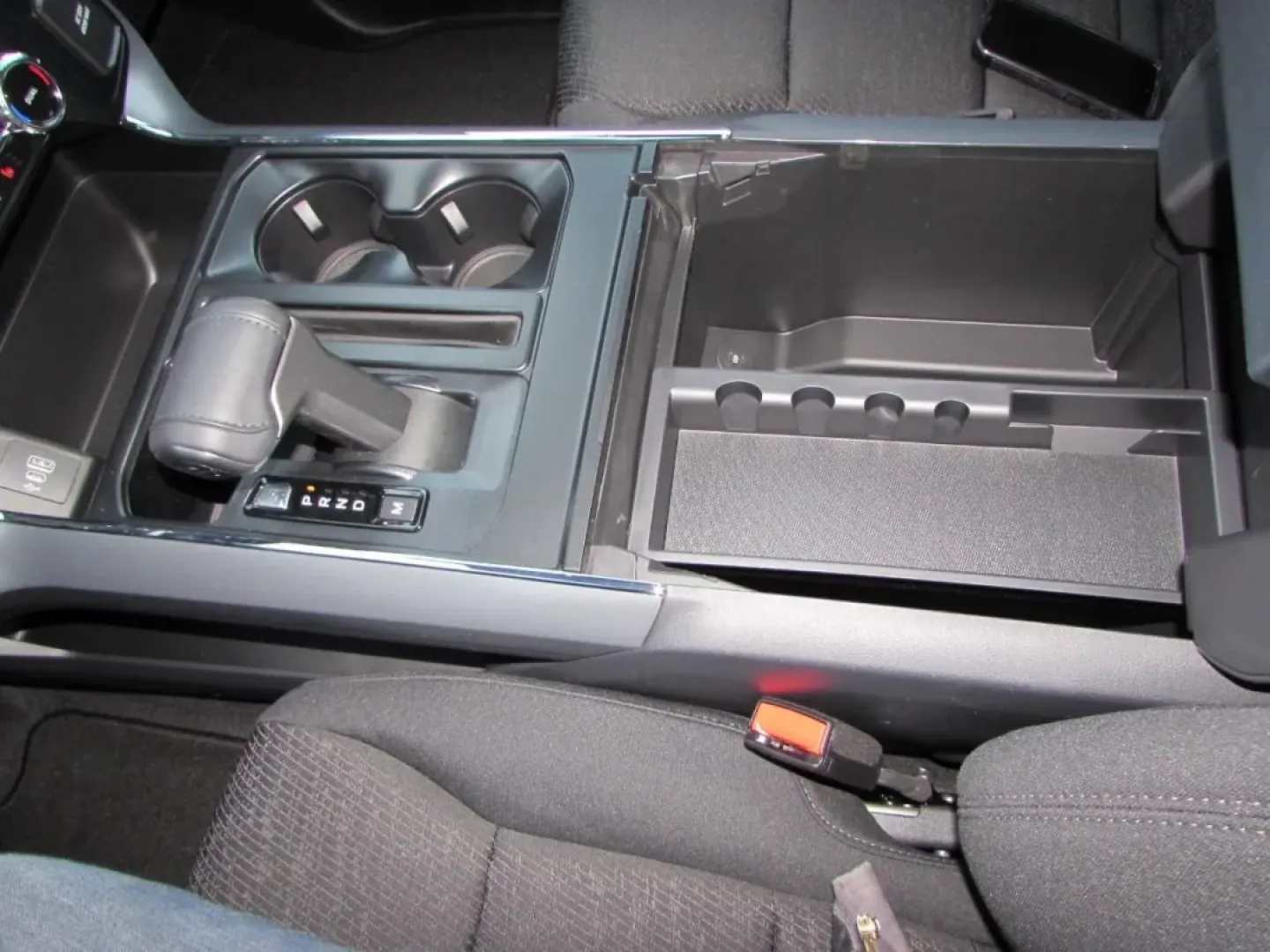 2025 /Black Ford F-150 XLT (1FTFW3L5XSF) with an 5.0L engine, located at 12836 Highway 21, De Soto, MO, 63020, (636) 337-7777, 38.151867, -90.575615 - **Unleash Your Adventurous Spirit with the 2025 Ford F-150 XLT at Pettus Ford De Soto!**<br /> <br /> Are you ready to elevate your lifestyle? Whether you're a weekend warrior, a busy professional, or a growing family in need of a reliable, spacious vehicle, the 2025 Ford F-150 XLT is the perfect ma - Photo#25