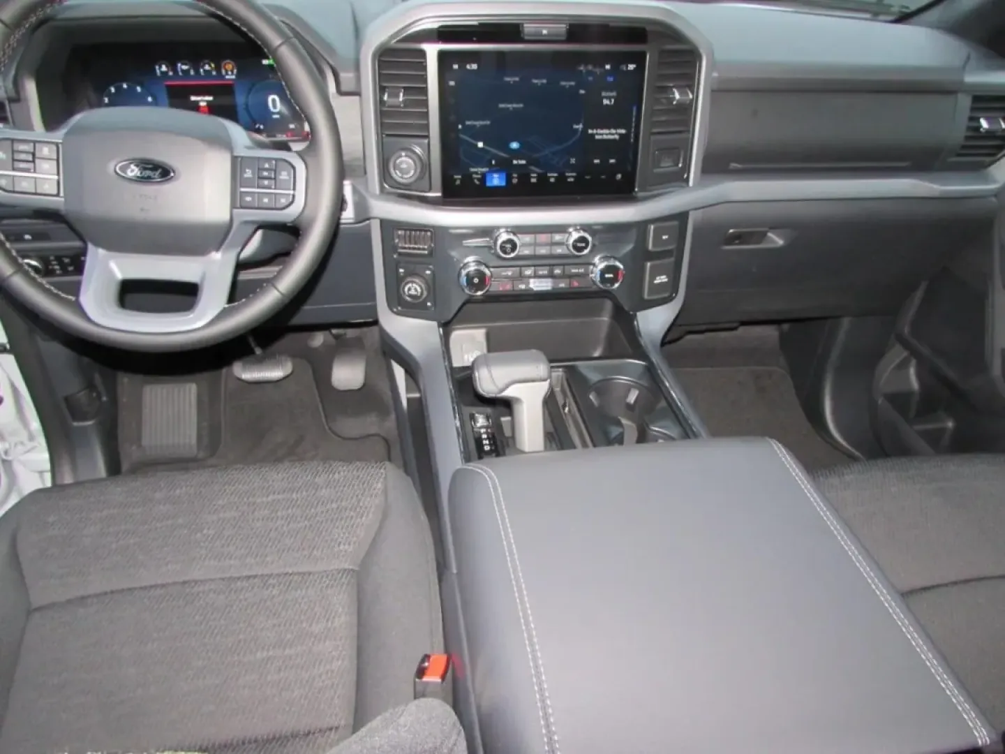 2025 /Black Ford F-150 XLT (1FTFW3L5XSF) with an 5.0L engine, located at 12836 Highway 21, De Soto, MO, 63020, (636) 337-7777, 38.151867, -90.575615 - **Unleash Your Adventurous Spirit with the 2025 Ford F-150 XLT at Pettus Ford De Soto!**<br /> <br /> Are you ready to elevate your lifestyle? Whether you're a weekend warrior, a busy professional, or a growing family in need of a reliable, spacious vehicle, the 2025 Ford F-150 XLT is the perfect ma - Photo#26