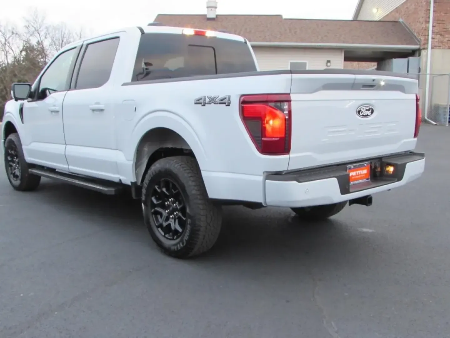 2025 /Black Ford F-150 XLT (1FTFW3L5XSF) with an 5.0L engine, located at 12836 Highway 21, De Soto, MO, 63020, (636) 337-7777, 38.151867, -90.575615 - **Unleash Your Adventurous Spirit with the 2025 Ford F-150 XLT at Pettus Ford De Soto!**<br /> <br /> Are you ready to elevate your lifestyle? Whether you're a weekend warrior, a busy professional, or a growing family in need of a reliable, spacious vehicle, the 2025 Ford F-150 XLT is the perfect ma - Photo#4