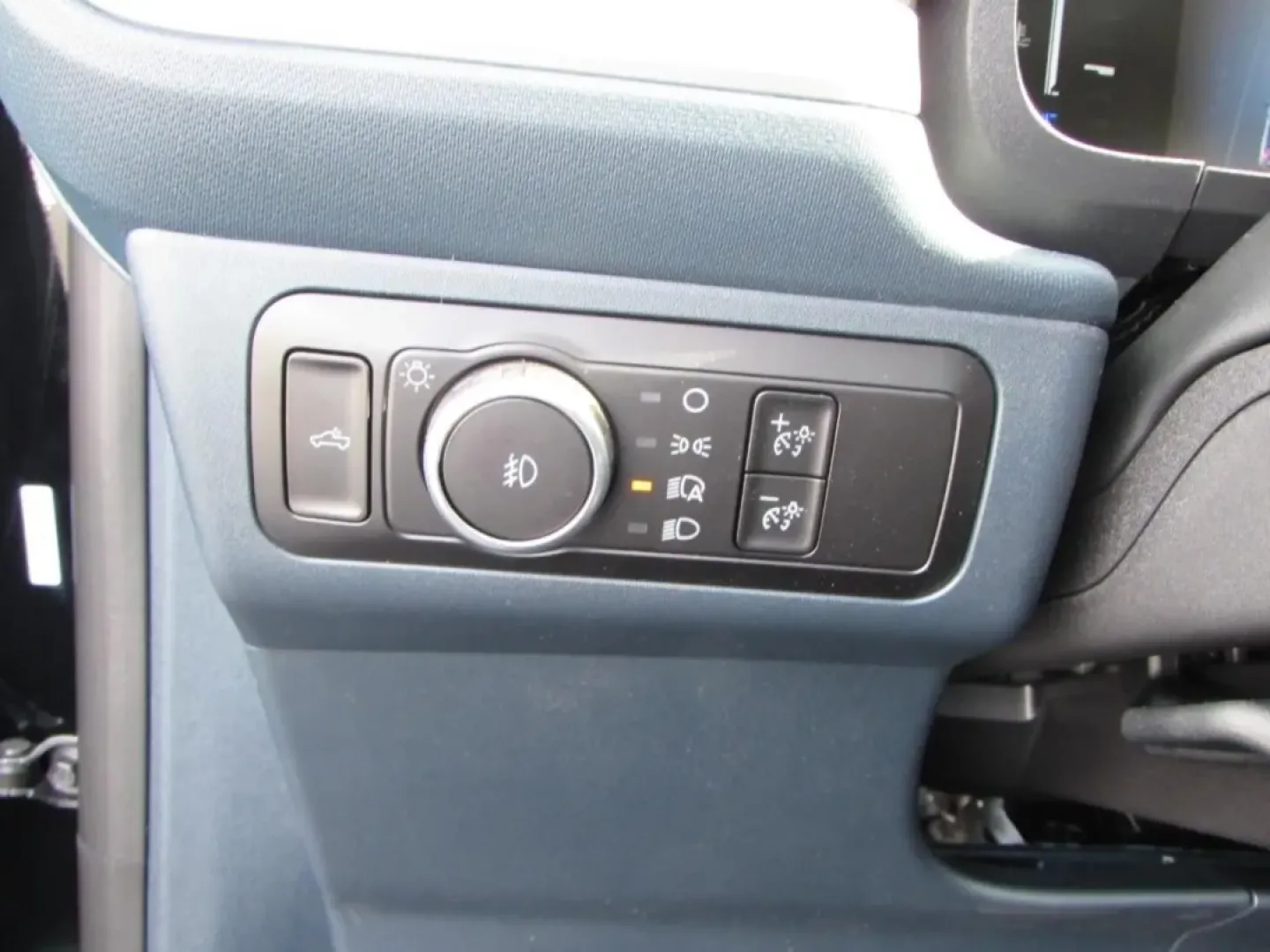 2026 /Black Onyx Ford Maverick Lobo Standard (3FTCW8TA9TR) with an 2.0L EcoBoost engine, Automatic transmission, located at 12836 Highway 21, De Soto, MO, 63020, (636) 337-7777, 38.151867, -90.575615 - ### Discover the Adventure-Ready 2026 Ford Maverick Lobo Standard<br /> <br /> Are you ready to elevate your weekend getaways and daily commutes? Look no further than the stunning 2026 Ford Maverick Lobo Standard, now available at Pettus Ford De Soto. This versatile truck is designed for those who c - Photo#15