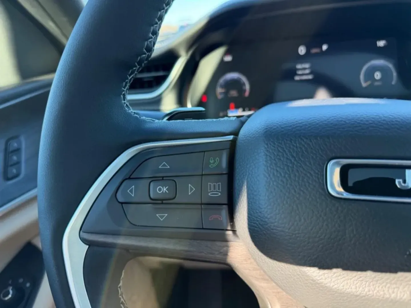 2025 /Wicker Beige/Black Leather Jeep Grand Cherokee Limited (1C4RJKBG5S8) with an 3.6L V6 24V VVT UPG I engine, 8A transmission, located at 970 Woodlawn Dr., Farmington, MO, 63640, (573) 431-7800, 37.825642, -90.468674 - **Unleash Adventure with the 2025 Jeep Grand Cherokee Limited Your Ideal SUV for Every Journey!**<br /> <br /> Are you ready to elevate your lifestyle with a vehicle that can tackle both family outings and weekend adventures? Look no further than the stunning 2025 Jeep Grand Cherokee Limited, avail - Photo#15