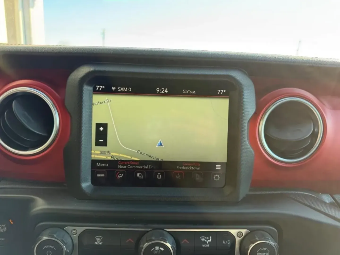 2022 /Black Leather Jeep Gladiator Rubicon (1C6JJTBG7NL) with an 3.6L V6 24V VVT UPG I engine, 6M transmission, located at 141 Commercial Dr, Fredericktown, MO, 63645, (573) 783-6432, 37.570087, -90.320648 - Are you ready to elevate your weekend adventures and daily commutes? Look no further than this stylish and rugged 2022 Jeep Gladiator 4WD Rubicon, now available at Pettus Ford Fredericktown. Located conveniently at 141 Commercial Drive, Fredericktown, MO 63645, we specialize in quality used vehicles - Photo#13