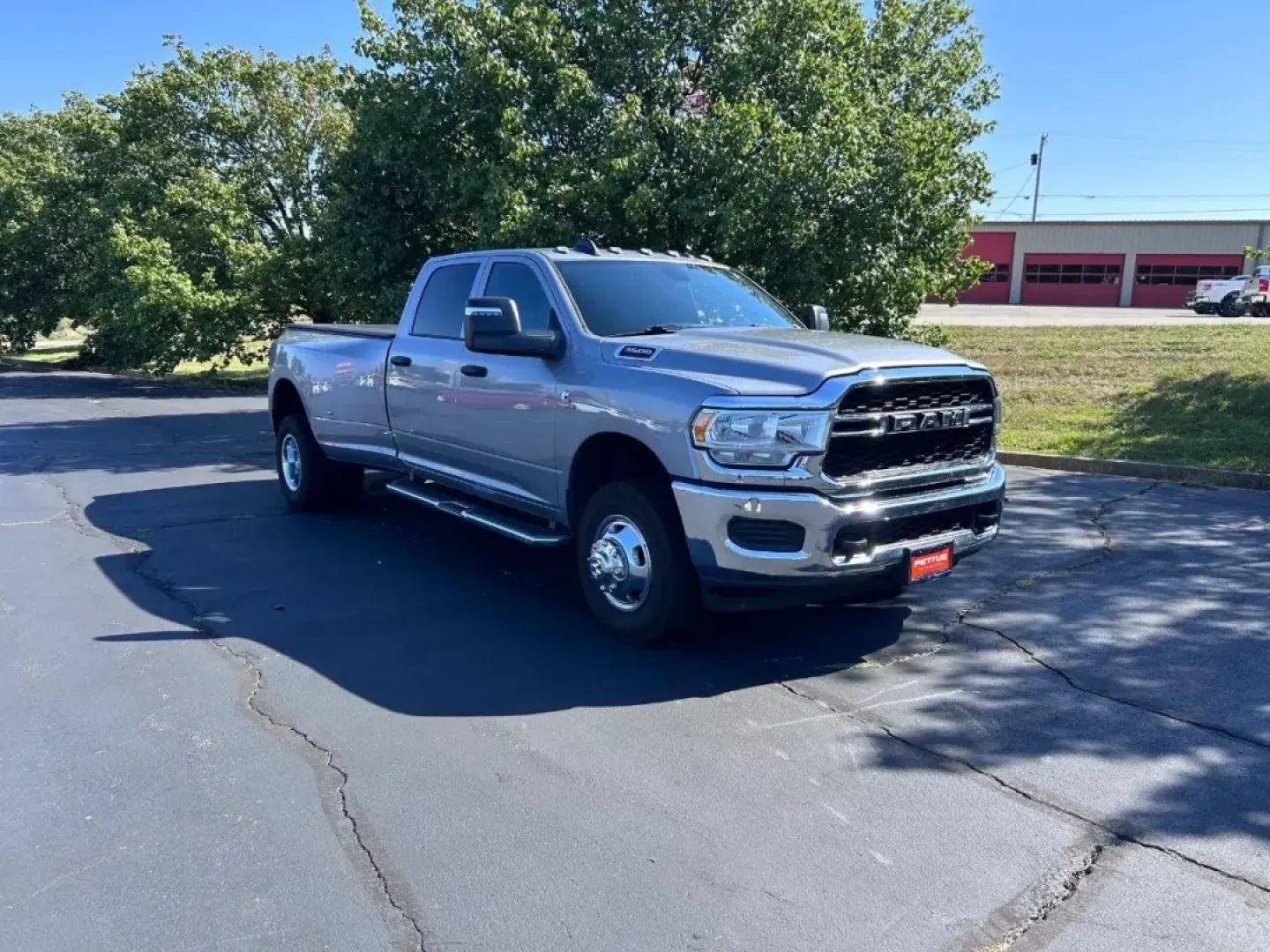 2024 /Diesel Gray/Black Cloth Ram 3500 Tradesman (3C63RRGL2RG) with an Straight 6 Turbocharged Diesel engine, located at 970 Woodlawn Dr., Farmington, MO, 63640, (573) 431-7800, 37.825642, -90.468674 - **Elevate Your Adventures with the 2024 Ram 3500 Tradesman at Pettus CDJR Farmington!**<br /> <br /> If you're looking for a vehicle that can keep up with your adventurous lifestyle, look no further than the stunning 2024 Ram 3500 Tradesman. Whether you're hauling equipment for work, embarking on a - Photo#0