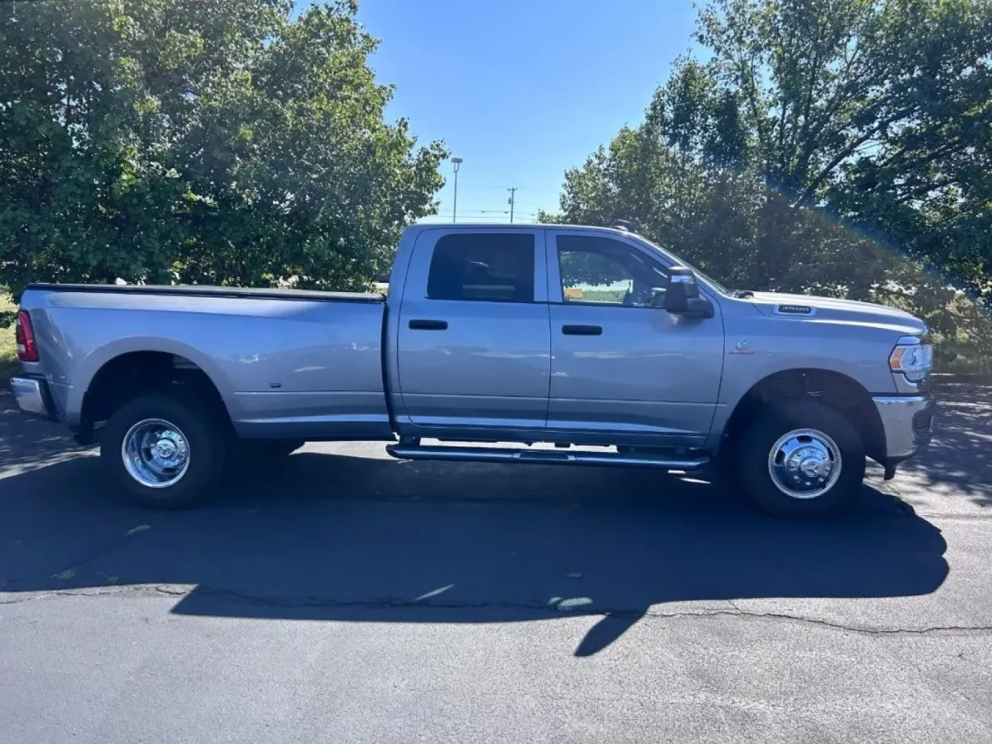 2024 /Diesel Gray/Black Cloth Ram 3500 Tradesman (3C63RRGL2RG) with an Straight 6 Turbocharged Diesel engine, located at 970 Woodlawn Dr., Farmington, MO, 63640, (573) 431-7800, 37.825642, -90.468674 - **Elevate Your Adventures with the 2024 Ram 3500 Tradesman at Pettus CDJR Farmington!**<br /> <br /> If you're looking for a vehicle that can keep up with your adventurous lifestyle, look no further than the stunning 2024 Ram 3500 Tradesman. Whether you're hauling equipment for work, embarking on a - Photo#1