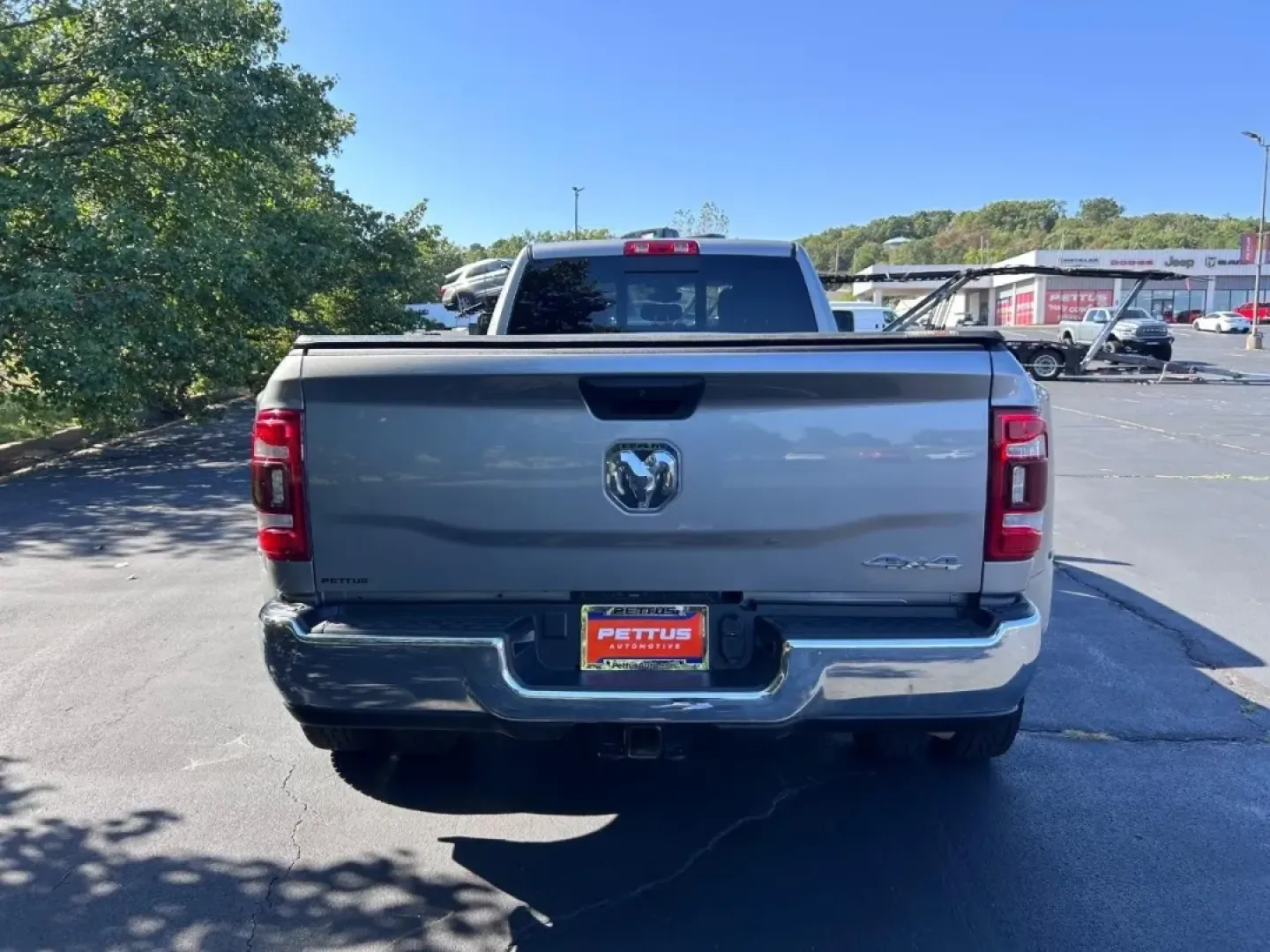 2024 /Diesel Gray/Black Cloth Ram 3500 Tradesman (3C63RRGL2RG) with an Straight 6 Turbocharged Diesel engine, located at 970 Woodlawn Dr., Farmington, MO, 63640, (573) 431-7800, 37.825642, -90.468674 - **Elevate Your Adventures with the 2024 Ram 3500 Tradesman at Pettus CDJR Farmington!**<br /> <br /> If you're looking for a vehicle that can keep up with your adventurous lifestyle, look no further than the stunning 2024 Ram 3500 Tradesman. Whether you're hauling equipment for work, embarking on a - Photo#3