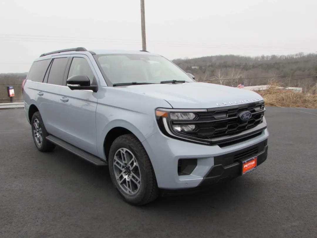 photo of 2026 Ford Expedition Active