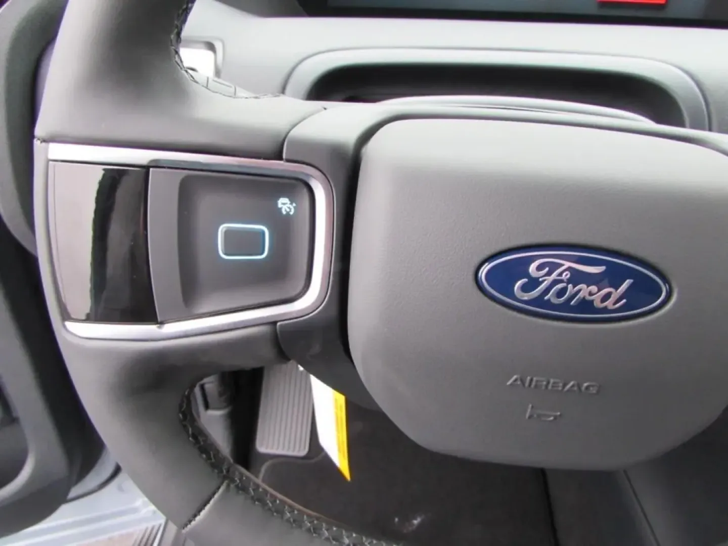 2026 /Space Gray Ford Expedition Active (1FMJU1J88TE) with an 3.5L EcoBoost V6 engine, Automatic transmission, located at 12836 Highway 21, De Soto, MO, 63020, (636) 337-7777, 38.151867, -90.575615 - Are you ready to elevate your family adventures with a vehicle that combines luxury, capability, and innovation? Look no further than the 2026 Ford Expedition Active, available now at Pettus Ford De Soto. This stunning SUV, with only 11 miles on the odometer, is perfect for growing families, outdoor - Photo#14