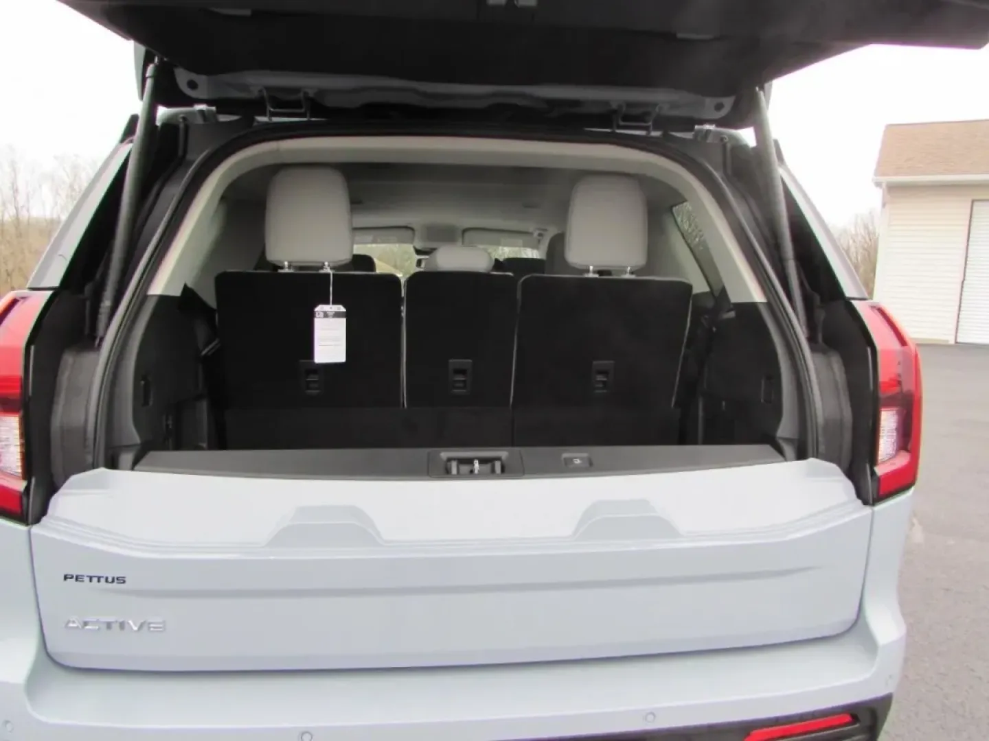 2026 /Space Gray Ford Expedition Active (1FMJU1J88TE) with an 3.5L EcoBoost V6 engine, Automatic transmission, located at 12836 Highway 21, De Soto, MO, 63020, (636) 337-7777, 38.151867, -90.575615 - Are you ready to elevate your family adventures with a vehicle that combines luxury, capability, and innovation? Look no further than the 2026 Ford Expedition Active, available now at Pettus Ford De Soto. This stunning SUV, with only 11 miles on the odometer, is perfect for growing families, outdoor - Photo#26