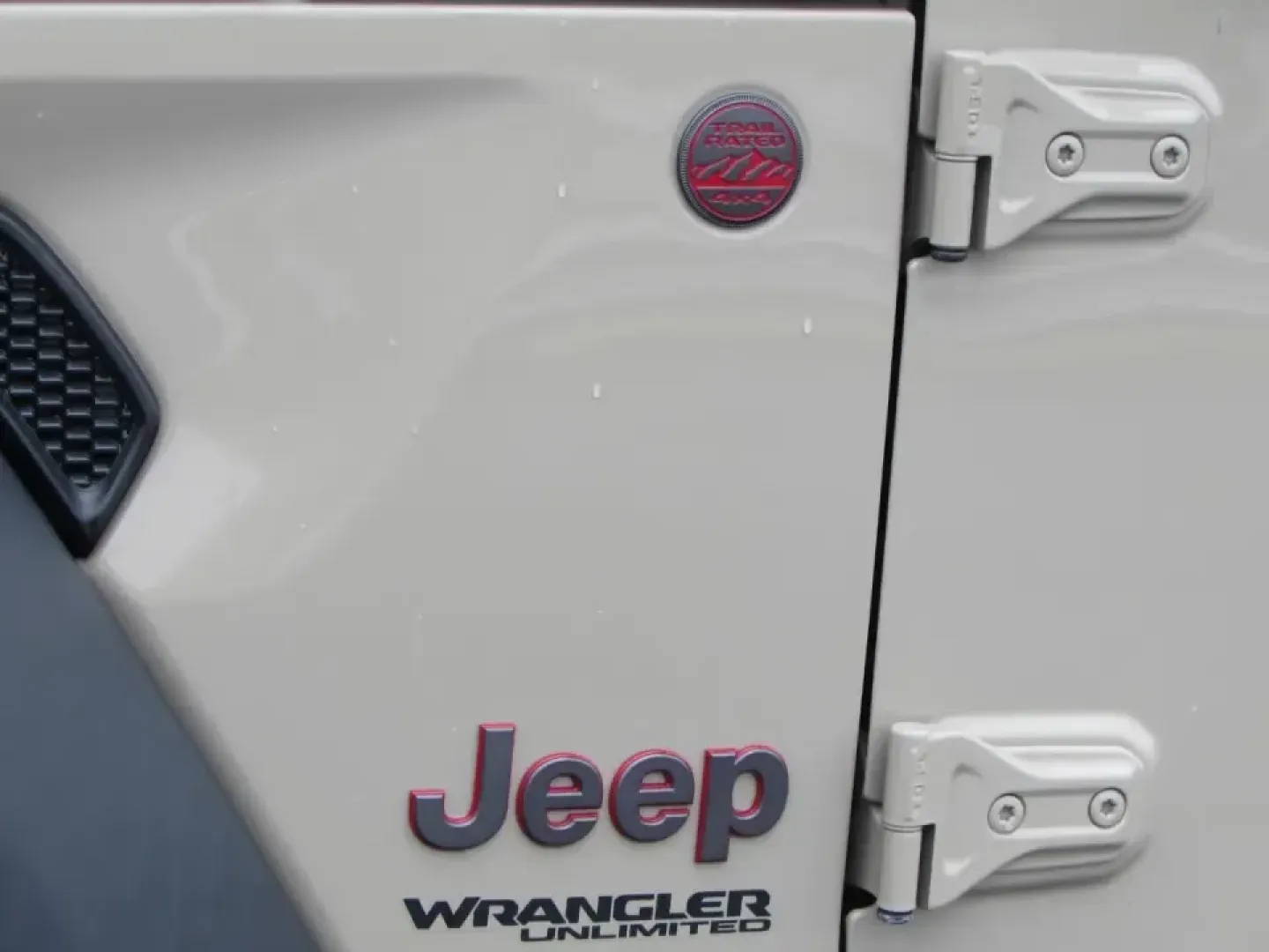 2022 /Black Jeep Wrangler Unlimited Rubicon (1C4HJXFN8NW) with an 2.0L L4 DOHC 16V TURBO engine, 6A transmission, located at 12830 Highway 21, De Soto, MO, 63020, (636) 337-7777, 38.153099, -90.573624 - **Adventure Awaits with the 2022 Jeep Wrangler Unlimited Rubicon at Pettus CDJR DeSoto!**<br /> <br /> If you're looking for a vehicle that complements your adventurous lifestyle, the 2022 Jeep Wrangler Unlimited Rubicon is your perfect match. This rugged SUV is not just for off-roading; it's a vers - Photo#9