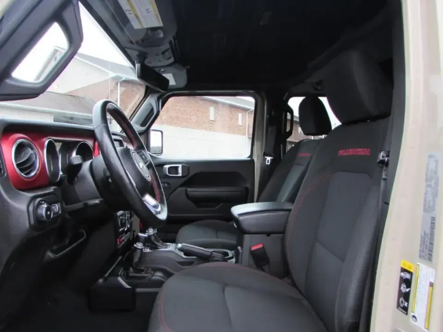 2022 /Black Jeep Wrangler Unlimited Rubicon (1C4HJXFN8NW) with an 2.0L L4 DOHC 16V TURBO engine, 6A transmission, located at 12830 Highway 21, De Soto, MO, 63020, (636) 337-7777, 38.153099, -90.573624 - **Adventure Awaits with the 2022 Jeep Wrangler Unlimited Rubicon at Pettus CDJR DeSoto!**<br /> <br /> If you're looking for a vehicle that complements your adventurous lifestyle, the 2022 Jeep Wrangler Unlimited Rubicon is your perfect match. This rugged SUV is not just for off-roading; it's a vers - Photo#13