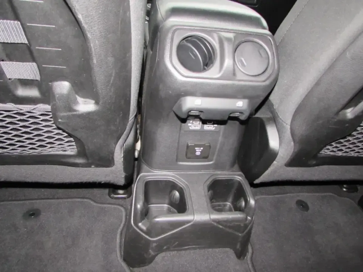 2022 /Black Jeep Wrangler Unlimited Rubicon (1C4HJXFN8NW) with an 2.0L L4 DOHC 16V TURBO engine, 6A transmission, located at 12830 Highway 21, De Soto, MO, 63020, (636) 337-7777, 38.153099, -90.573624 - **Adventure Awaits with the 2022 Jeep Wrangler Unlimited Rubicon at Pettus CDJR DeSoto!**<br /> <br /> If you're looking for a vehicle that complements your adventurous lifestyle, the 2022 Jeep Wrangler Unlimited Rubicon is your perfect match. This rugged SUV is not just for off-roading; it's a vers - Photo#26