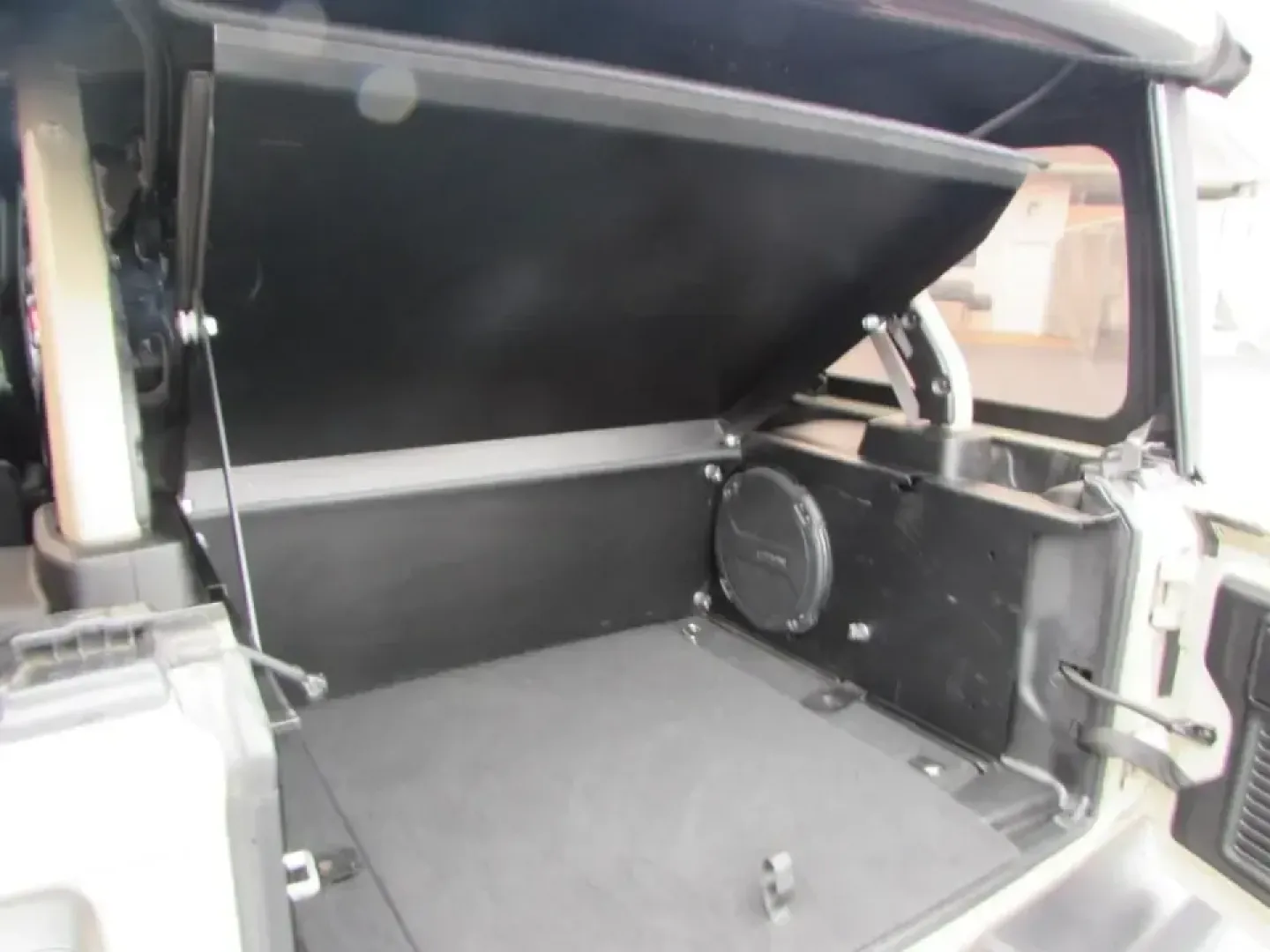 2022 /Black Jeep Wrangler Unlimited Rubicon (1C4HJXFN8NW) with an 2.0L L4 DOHC 16V TURBO engine, 6A transmission, located at 12830 Highway 21, De Soto, MO, 63020, (636) 337-7777, 38.153099, -90.573624 - **Adventure Awaits with the 2022 Jeep Wrangler Unlimited Rubicon at Pettus CDJR DeSoto!**<br /> <br /> If you're looking for a vehicle that complements your adventurous lifestyle, the 2022 Jeep Wrangler Unlimited Rubicon is your perfect match. This rugged SUV is not just for off-roading; it's a vers - Photo#29