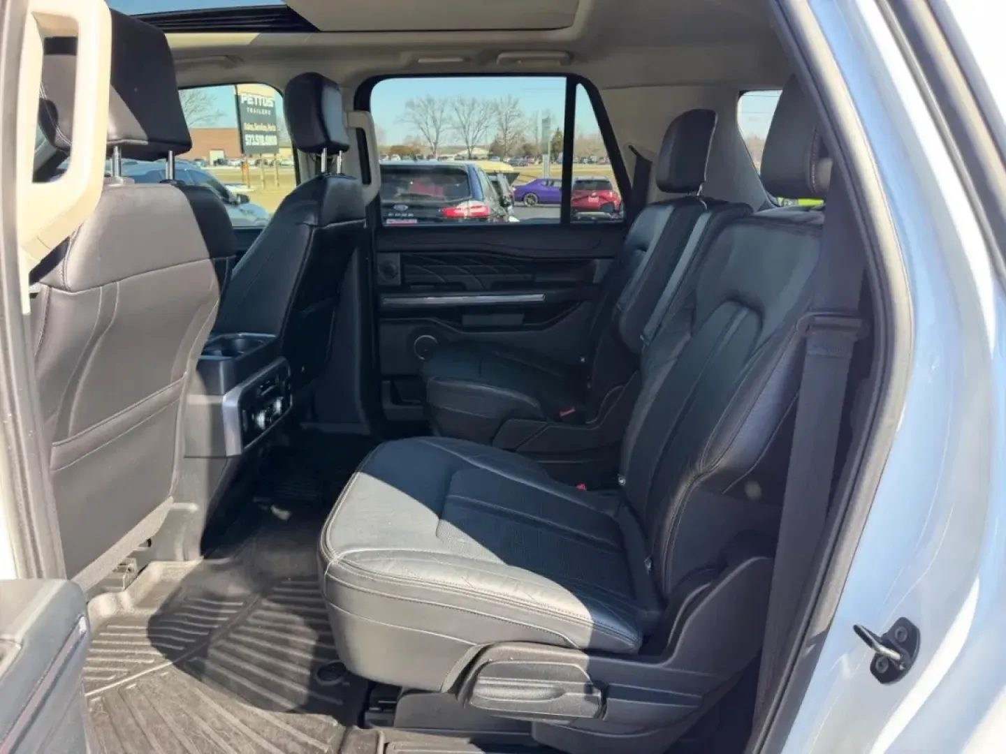 2021 /Ebony Leather Ford Expedition Max Platinum (1FMJK1MT8ME) with an 3.5L EcoBoost V6 engine, Automatic transmission, located at 970 Woodlawn Dr., Farmington, MO, 63640, (573) 431-7800, 37.825642, -90.468674 - Experience a lifestyle of adventure and luxury with the stunning **2021 Ford Expedition Max Platinum**, available now at Pettus CDJR Farmington, your premier OEM dealership located at **970 Woodlawn Drive, Farmington, MO 63640**. This exceptional SUV is perfect for growing families seeking both comf - Photo#10
