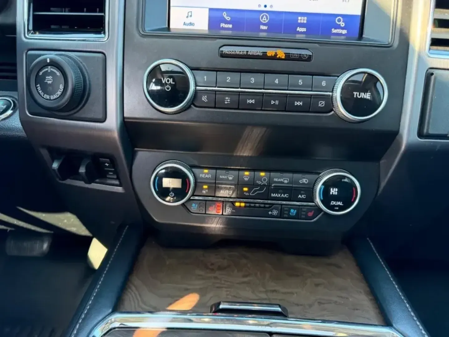 2021 /Ebony Leather Ford Expedition Max Platinum (1FMJK1MT8ME) with an 3.5L EcoBoost V6 engine, Automatic transmission, located at 970 Woodlawn Dr., Farmington, MO, 63640, (573) 431-7800, 37.825642, -90.468674 - Experience a lifestyle of adventure and luxury with the stunning **2021 Ford Expedition Max Platinum**, available now at Pettus CDJR Farmington, your premier OEM dealership located at **970 Woodlawn Drive, Farmington, MO 63640**. This exceptional SUV is perfect for growing families seeking both comf - Photo#19